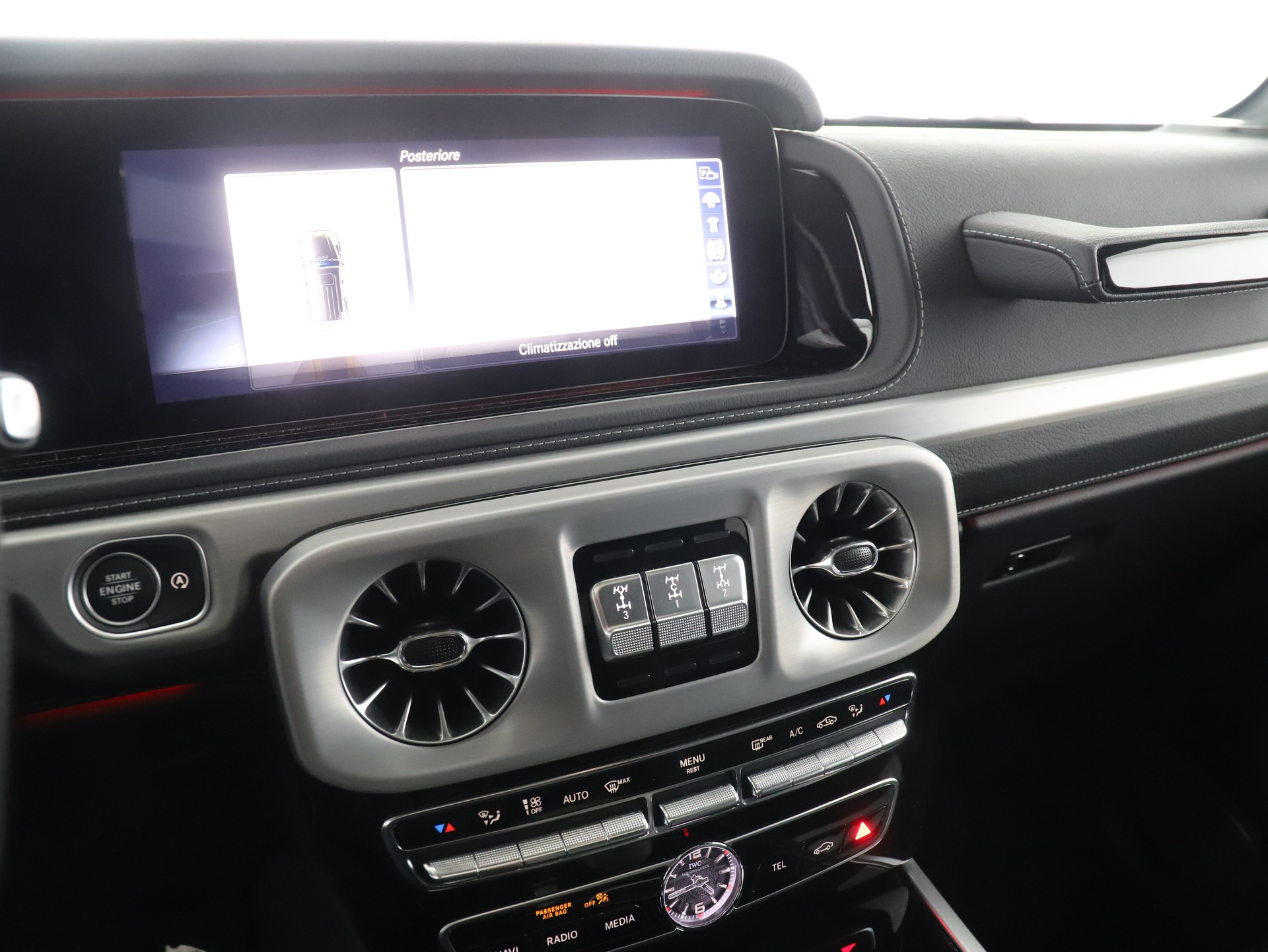 MERCEDES-BENZ G 63 AMG - 16