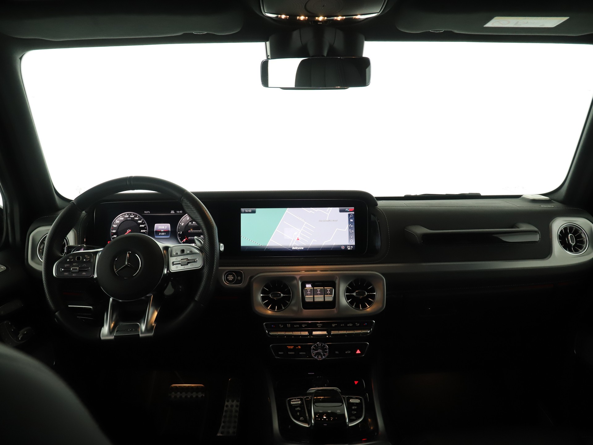 MERCEDES-BENZ G 63 AMG - 14