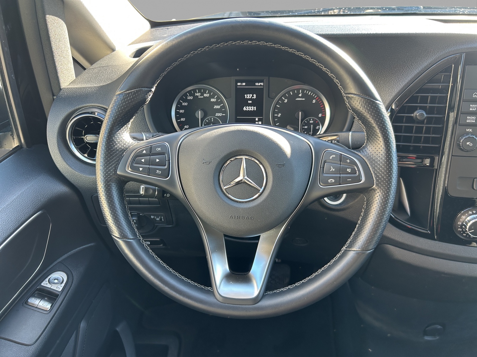 MERCEDES-BENZ Vito 116 CDI Lang Select Tourer 4Matic 9G-Tronic - 11