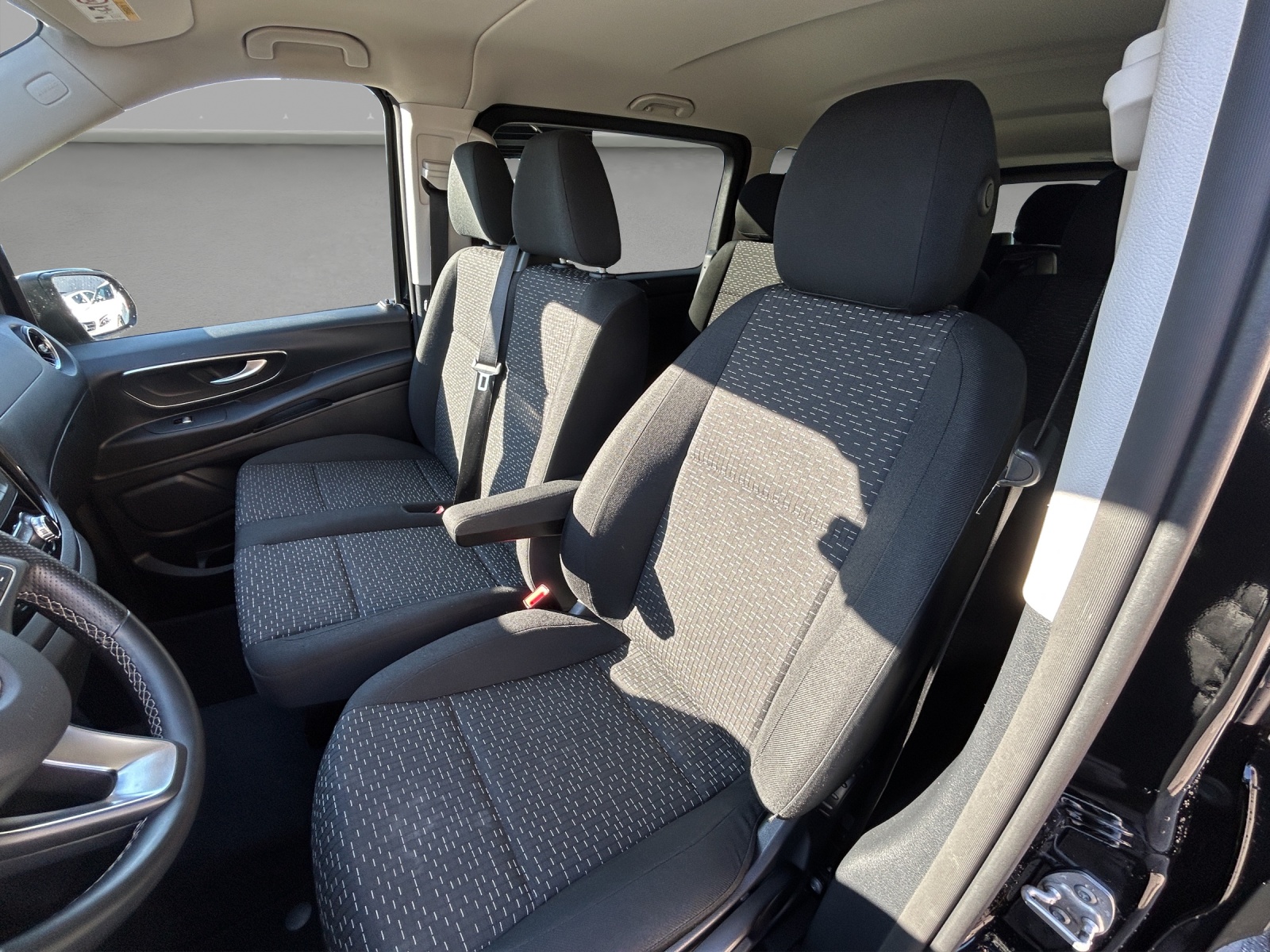 MERCEDES-BENZ Vito 116 CDI Lang Select Tourer 4Matic 9G-Tronic - 9