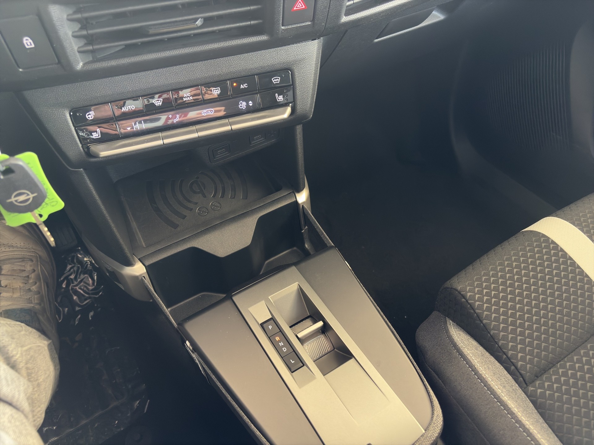 OPEL Frontera 1.2 MHEV GS - 10