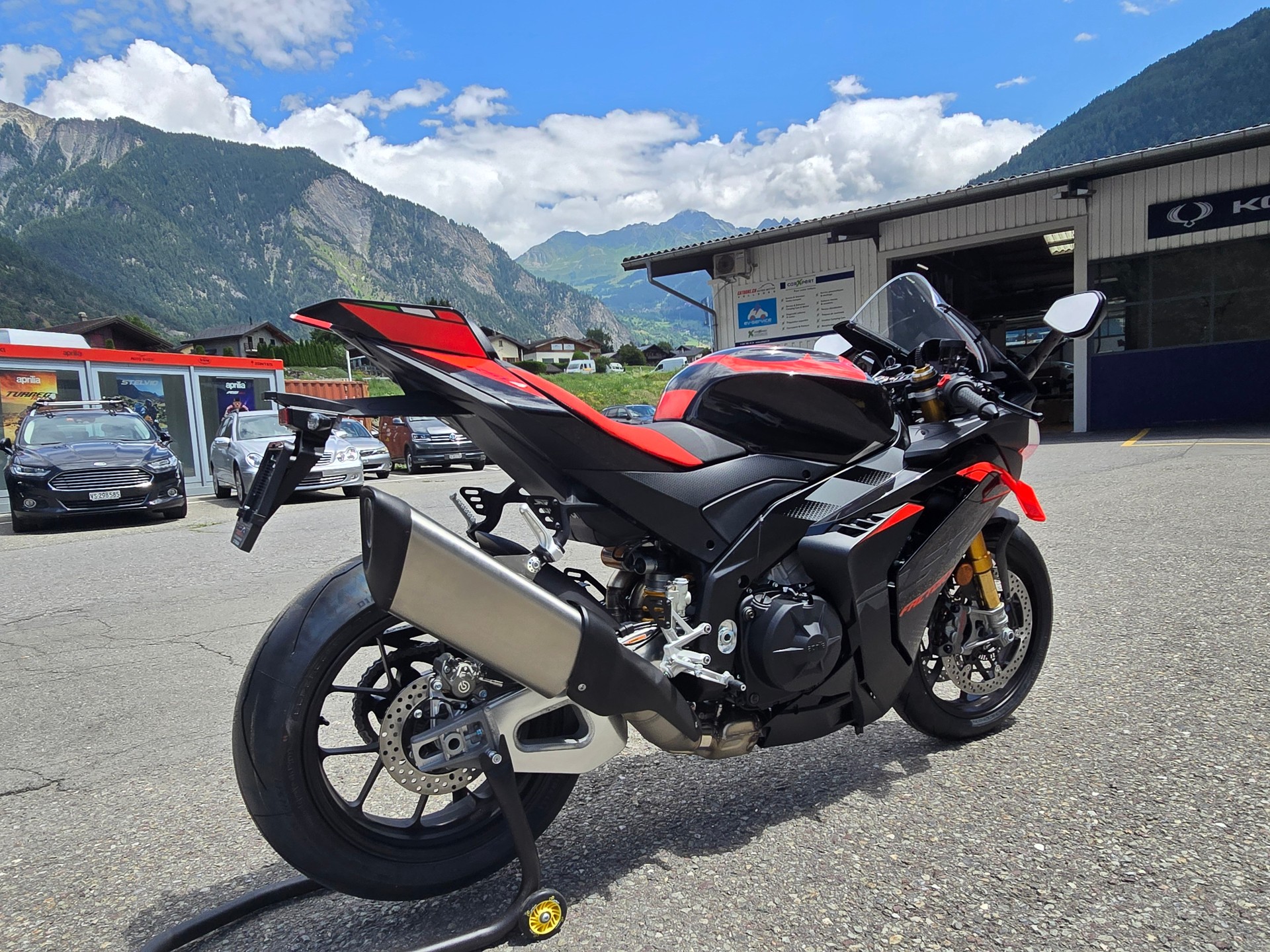 APRILIA RSV4 1100 Factory NEW 2025 - 3