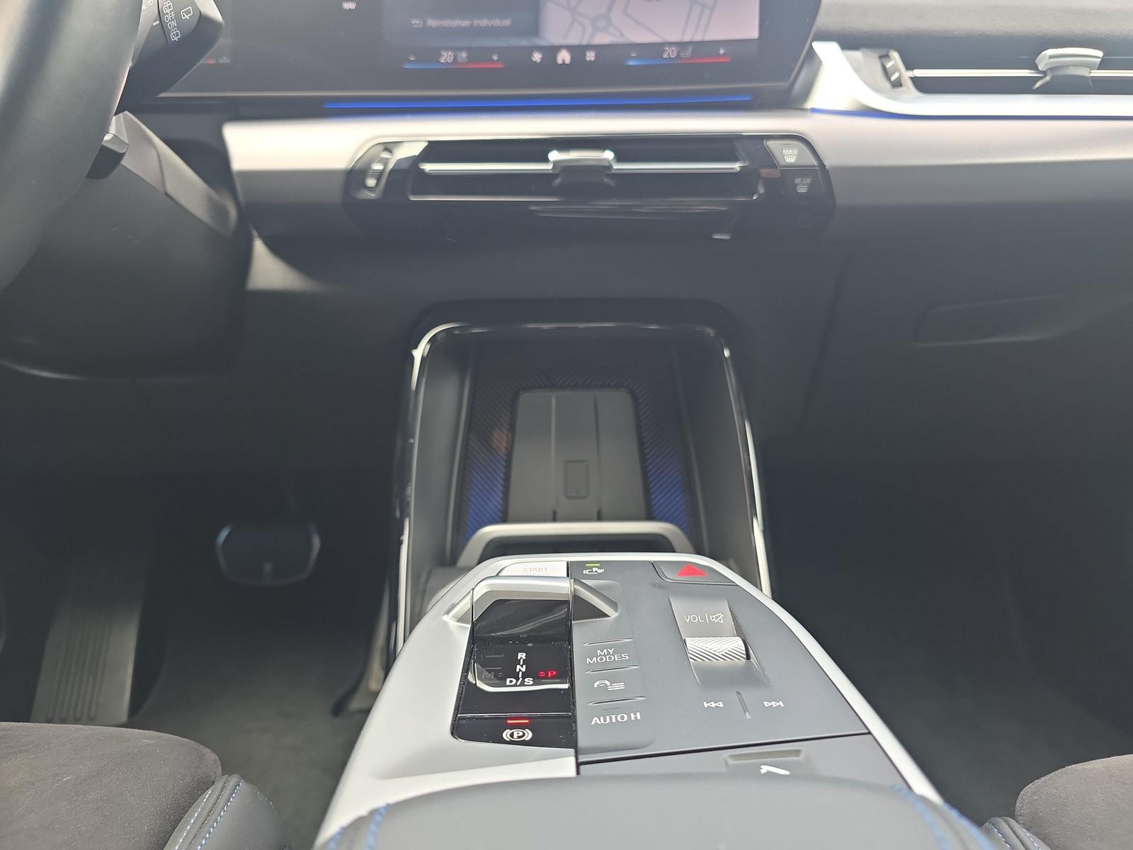 BMW X1 23i M Sport xDrive U11 (CH) AHK - 18