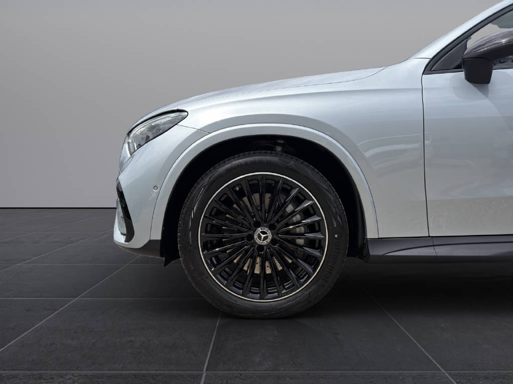 MERCEDES-BENZ GLC 220 d AMG Line 4matic - 17