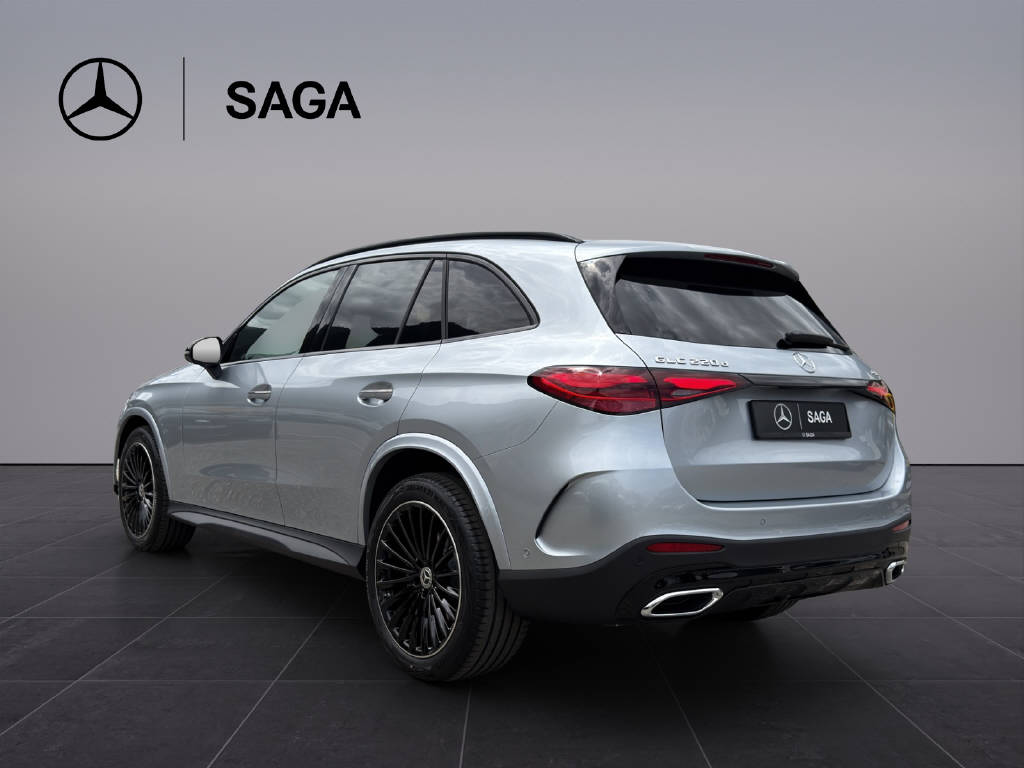 MERCEDES-BENZ GLC 220 d AMG Line 4matic - 4