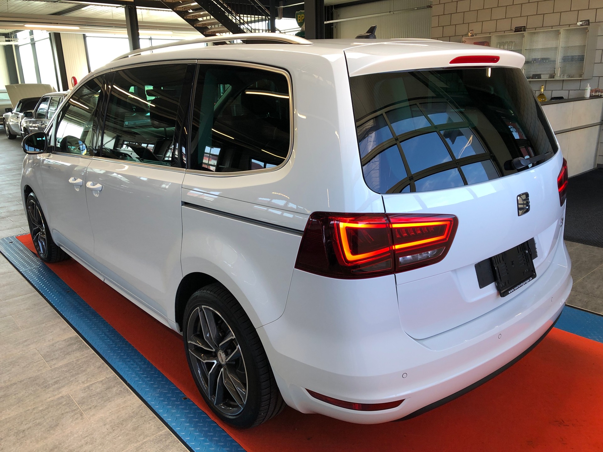 SEAT Alhambra 2.0 TDI FR Line 4Drive - 8