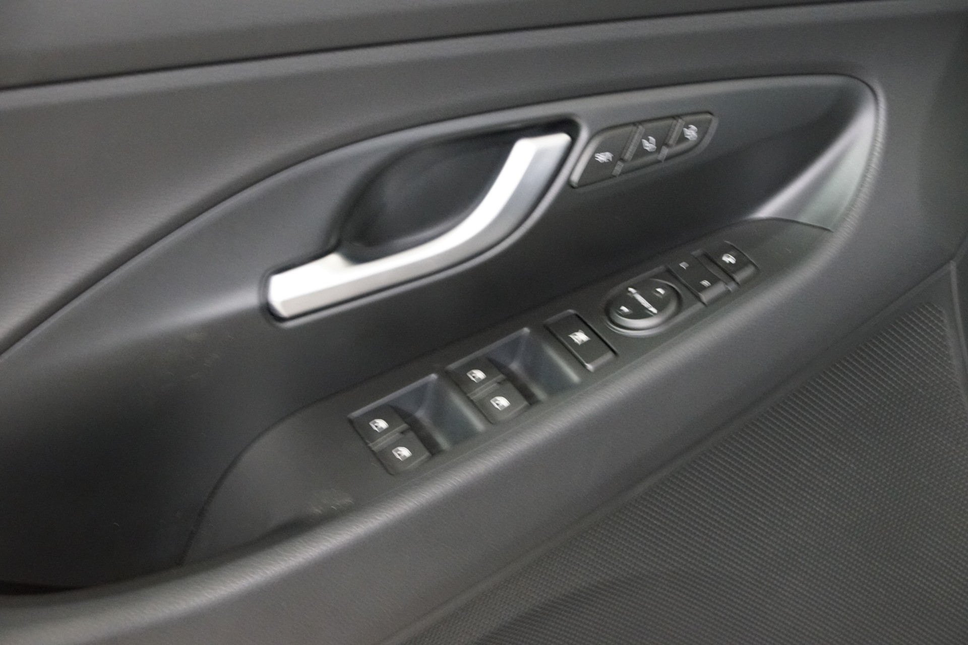 HYUNDAI i30 1.5 T-GDi Vertex *swiss* 48V MH DCT - 18