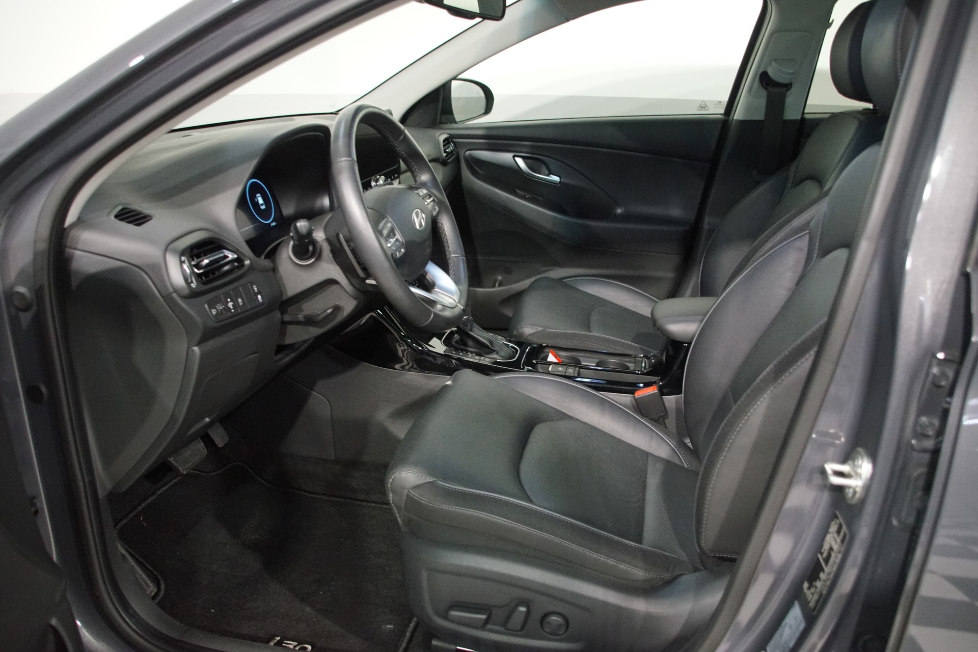 HYUNDAI i30 1.5 T-GDi Vertex *swiss* 48V MH DCT - 13