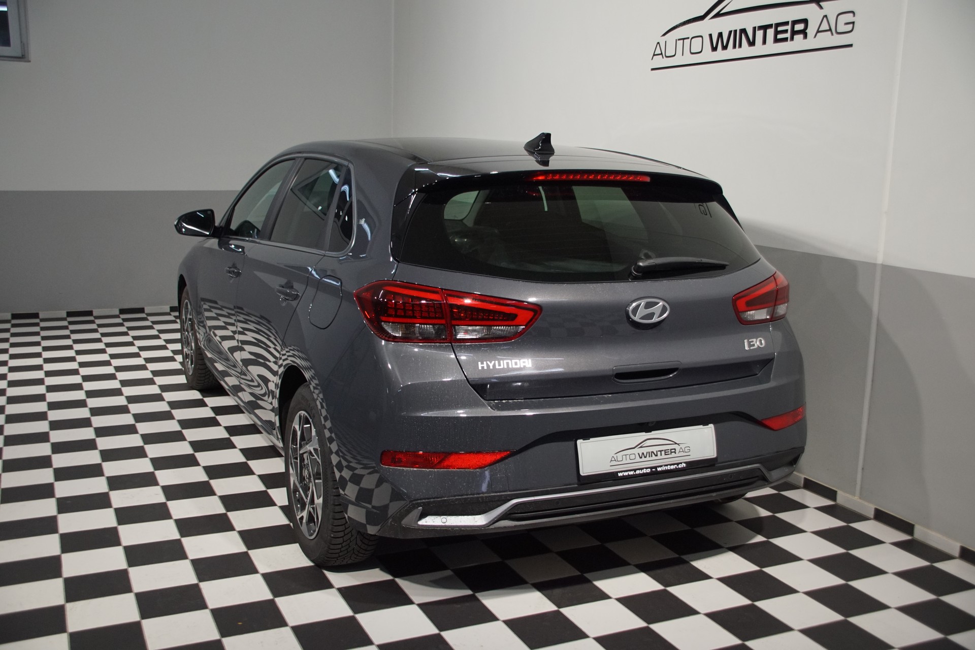 HYUNDAI i30 1.5 T-GDi Vertex *swiss* 48V MH DCT - 10