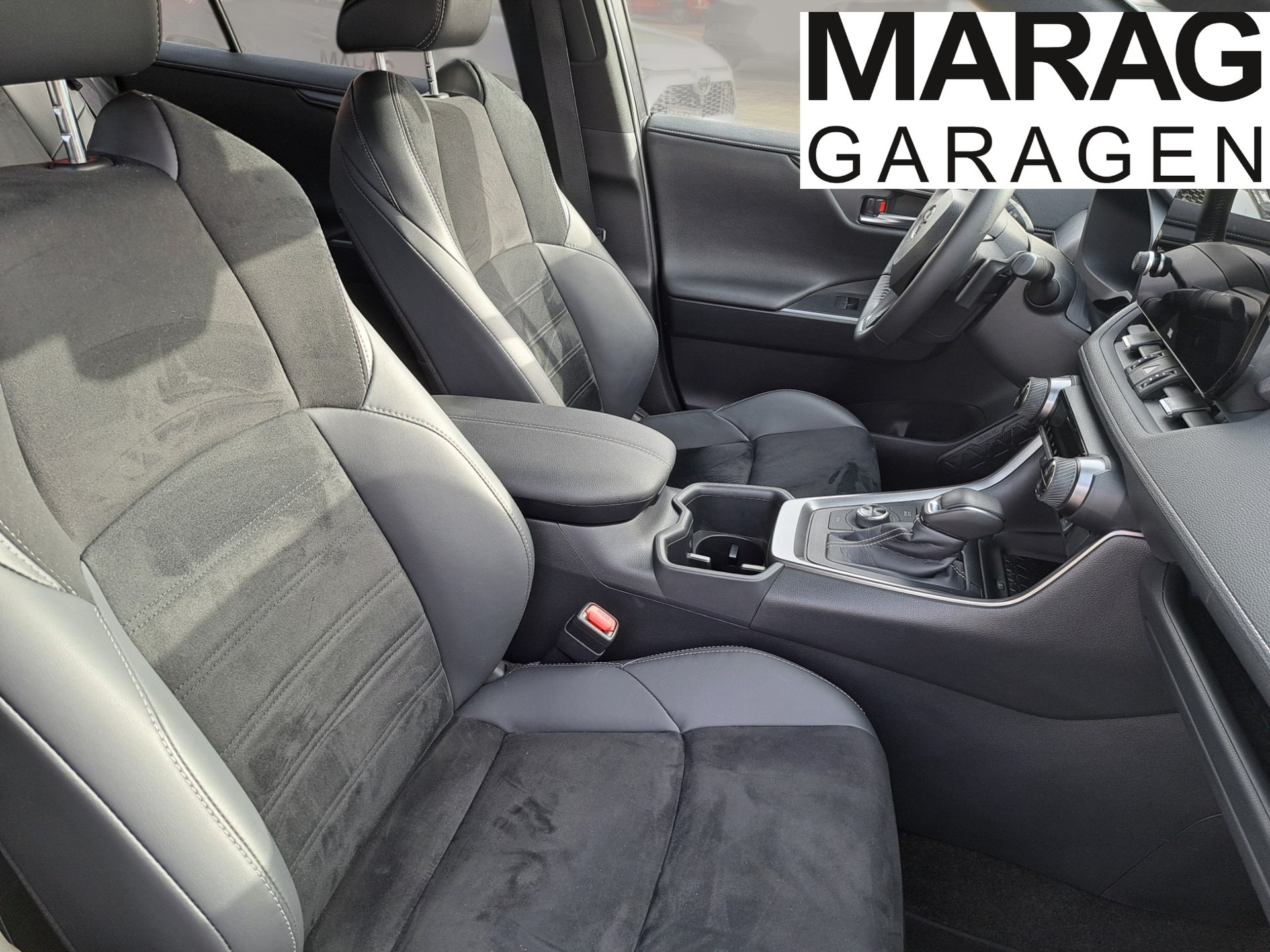 TOYOTA RAV-4 2.5 PHEV GR Sport e-CVT 4WD - 6