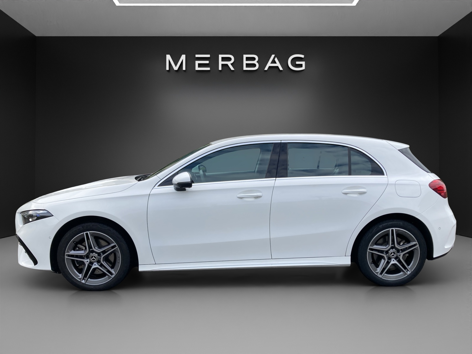 MERCEDES-BENZ A 250 e 8G-DCT - 10