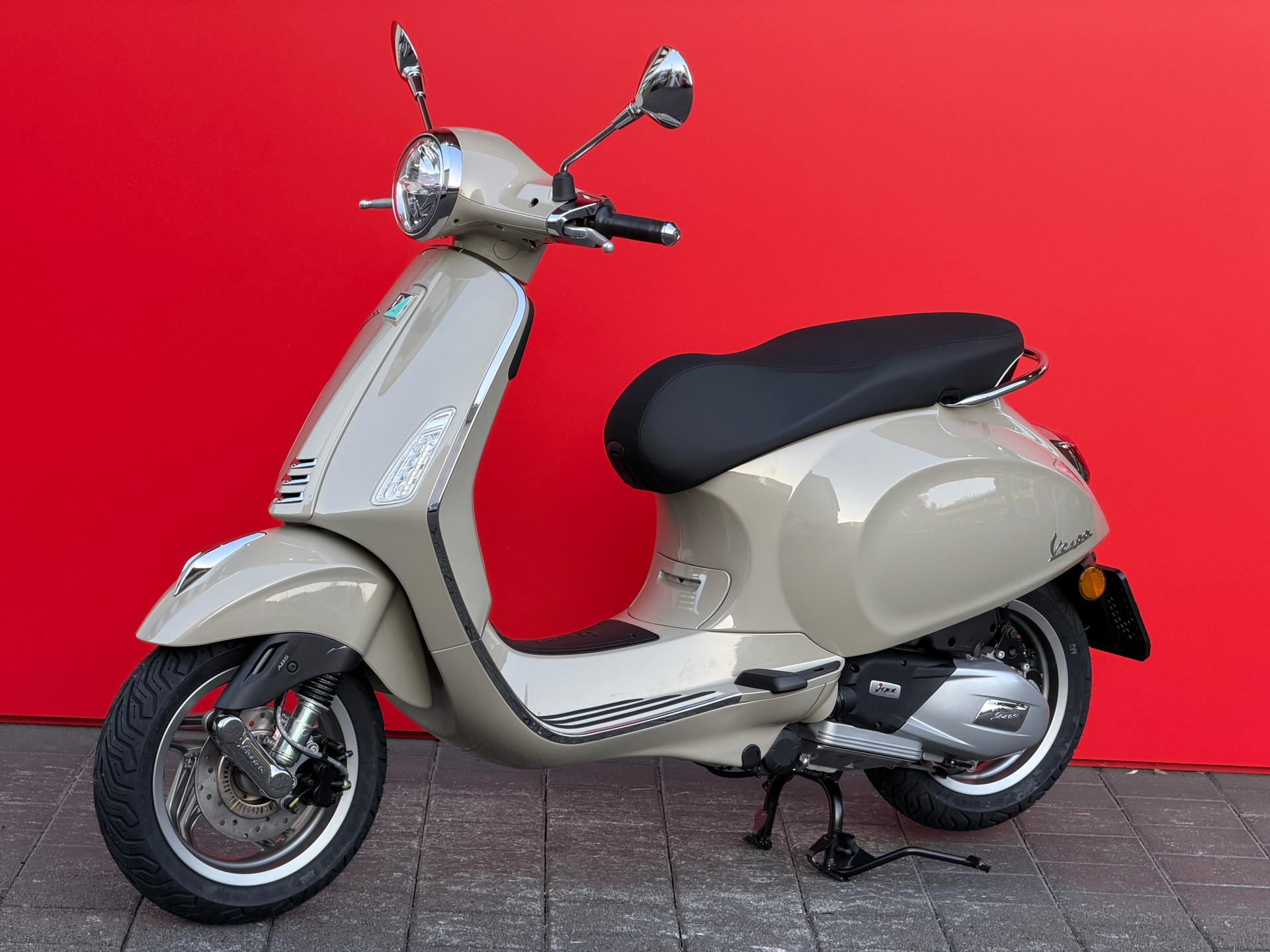 PIAGGIO Vespa 125 Primavera MY26 - 3
