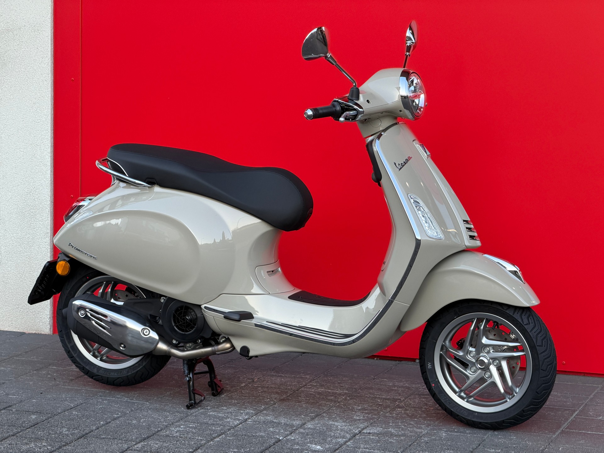 PIAGGIO Vespa 125 Primavera MY26 - 9