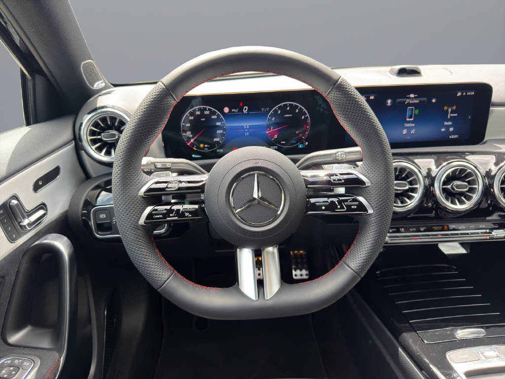 MERCEDES-BENZ A 250 AMG Line 4m - 10