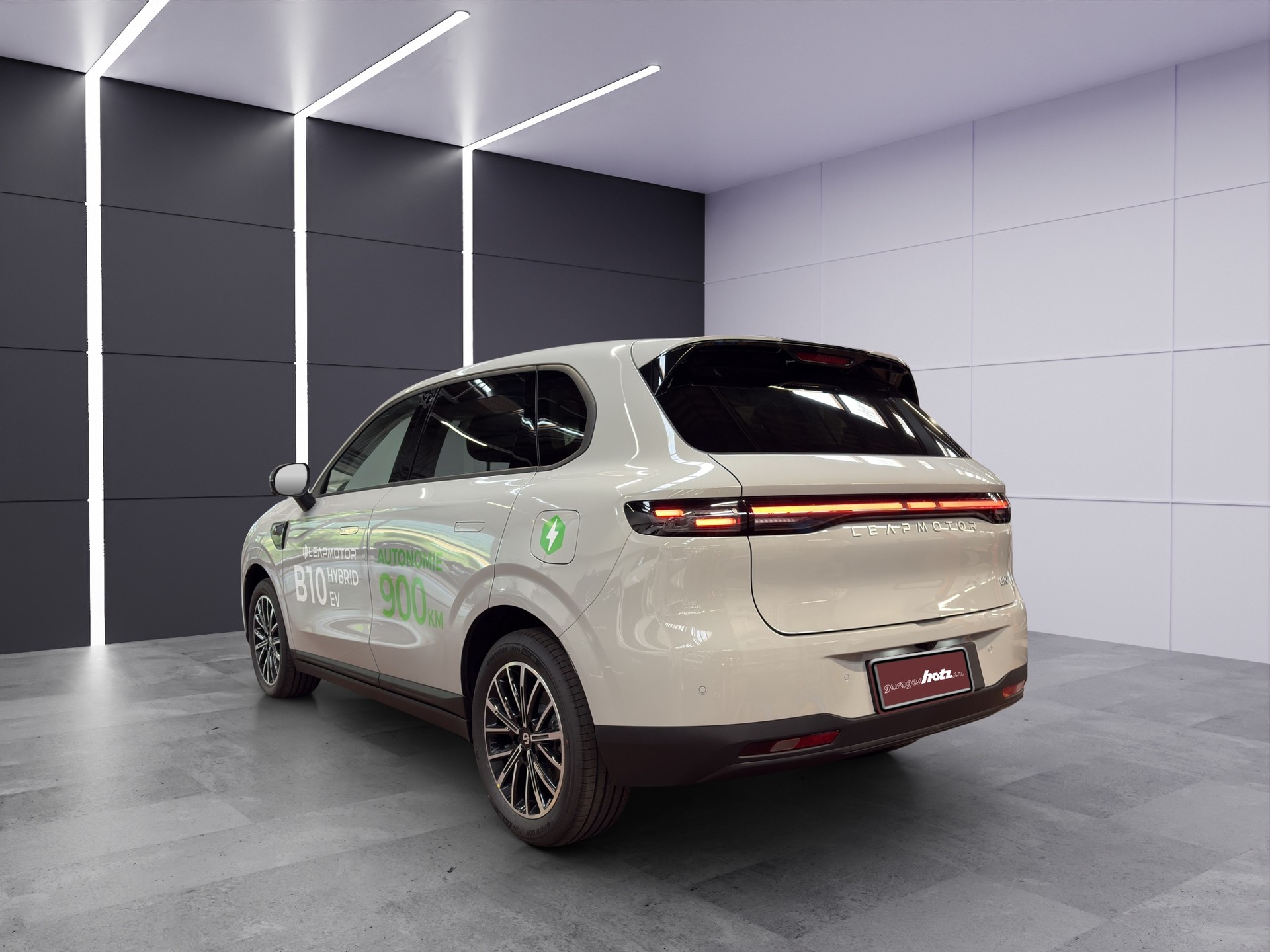 LEAPMOTOR B10 1.5 Hybrid EV - 3