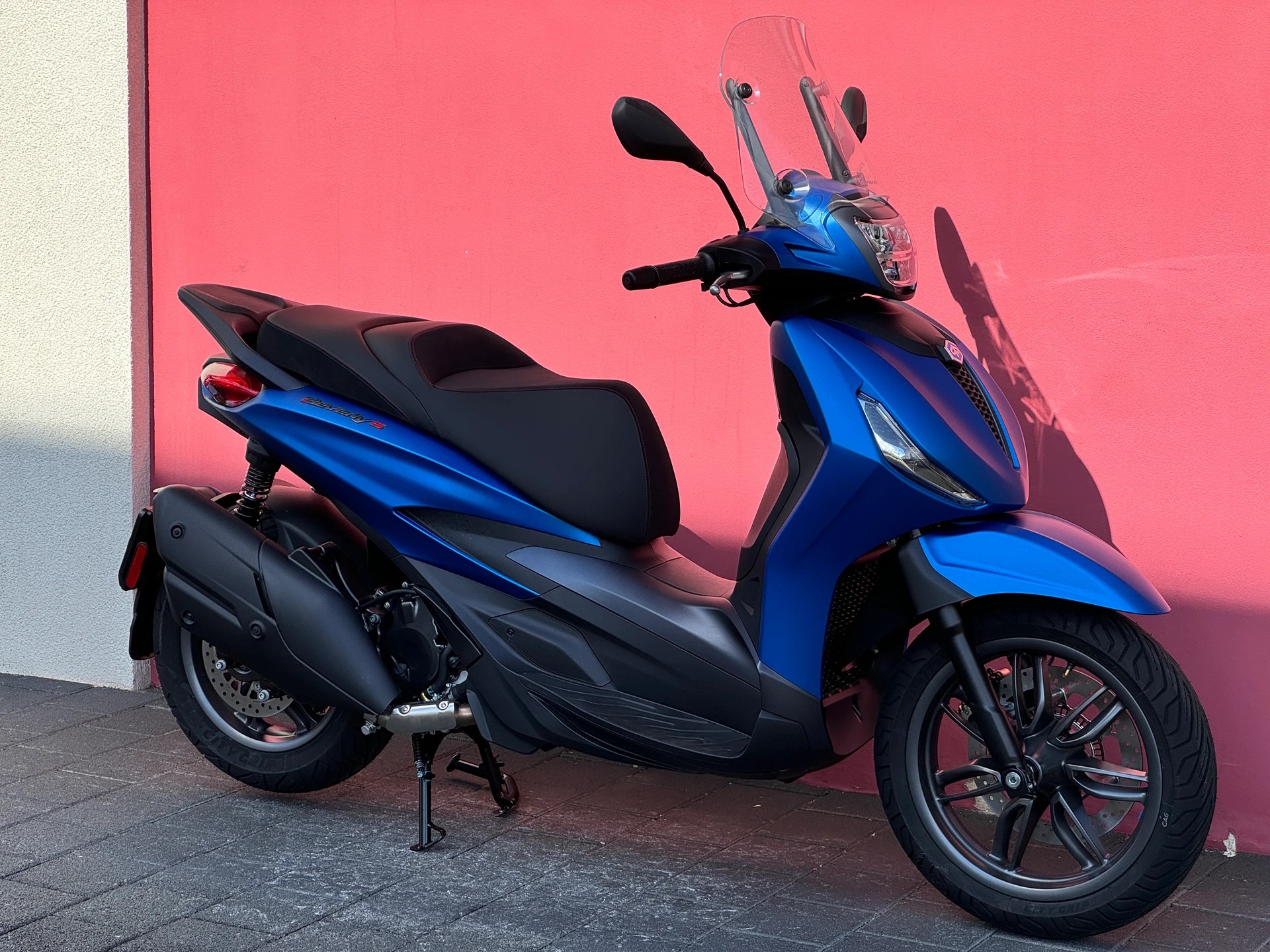 PIAGGIO Beverly 400 Sport - 15