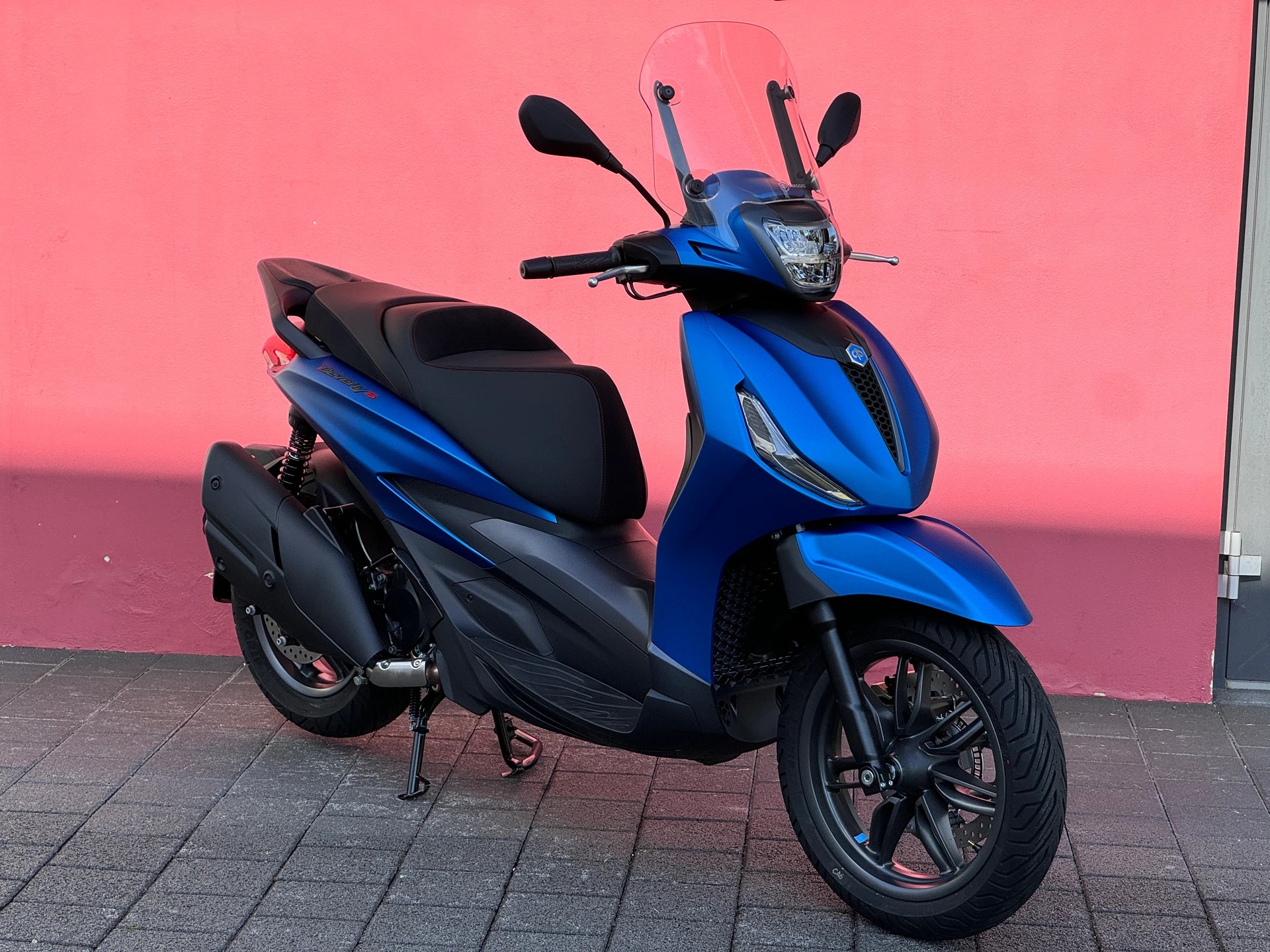 PIAGGIO Beverly 400 Sport - 4