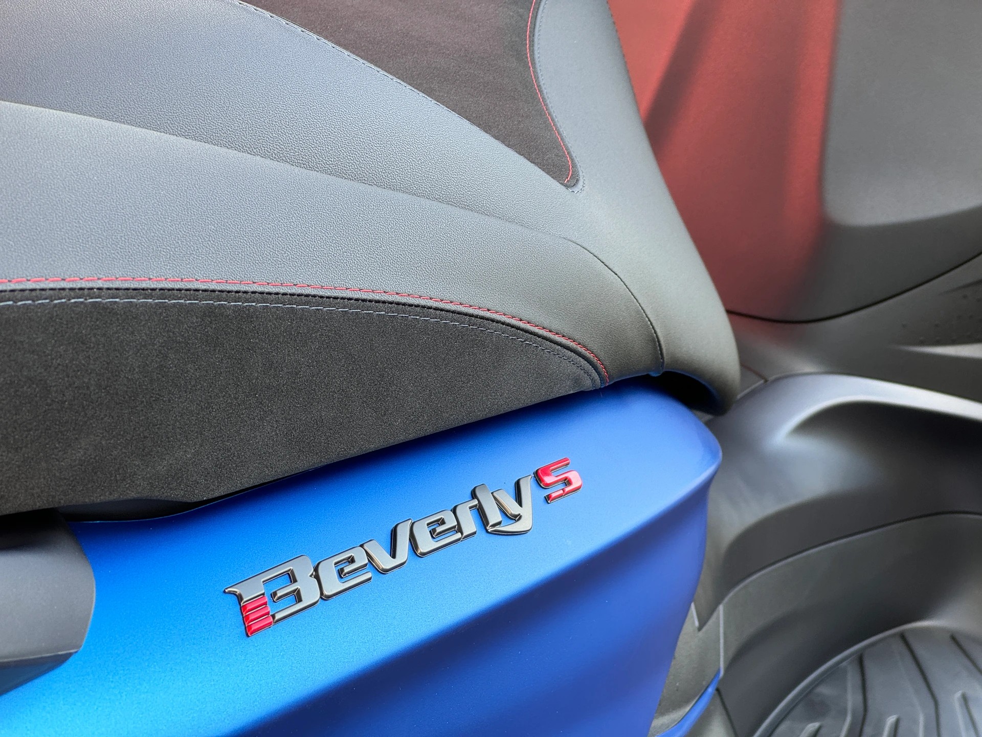 PIAGGIO Beverly 400 Sport - 13