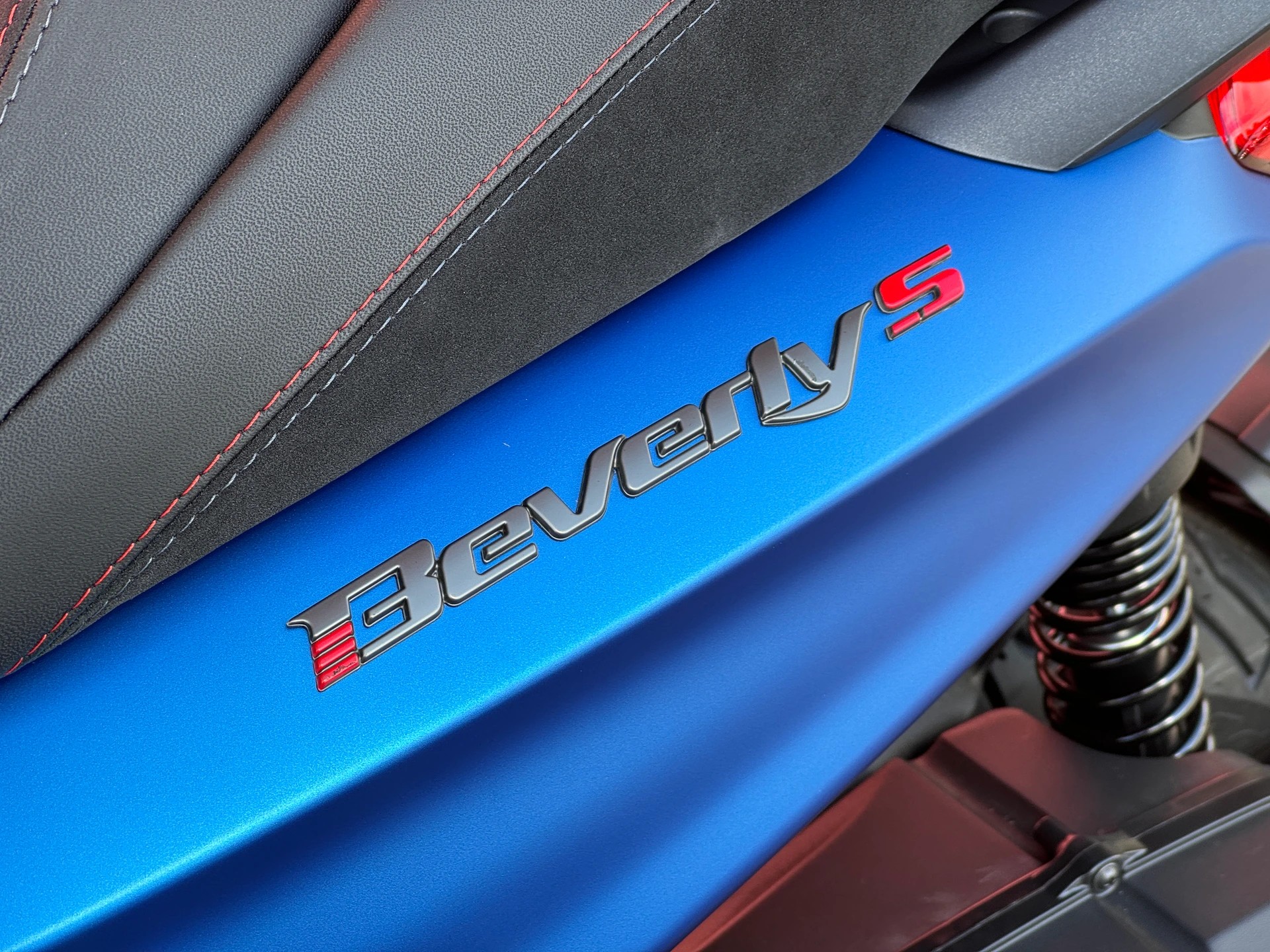 PIAGGIO Beverly 400 Sport - 7