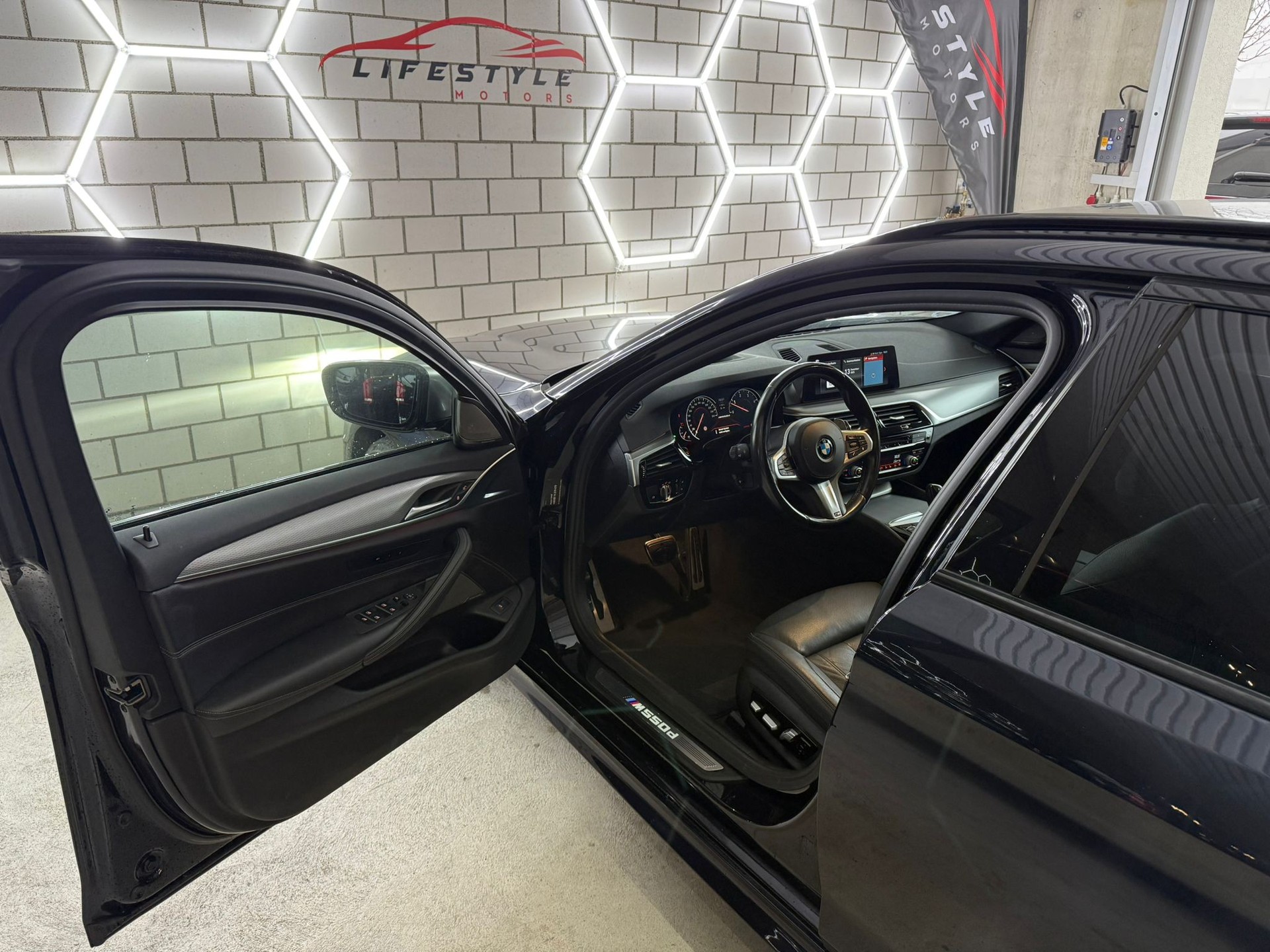 BMW M550d xDrive Touring Steptronic - 5