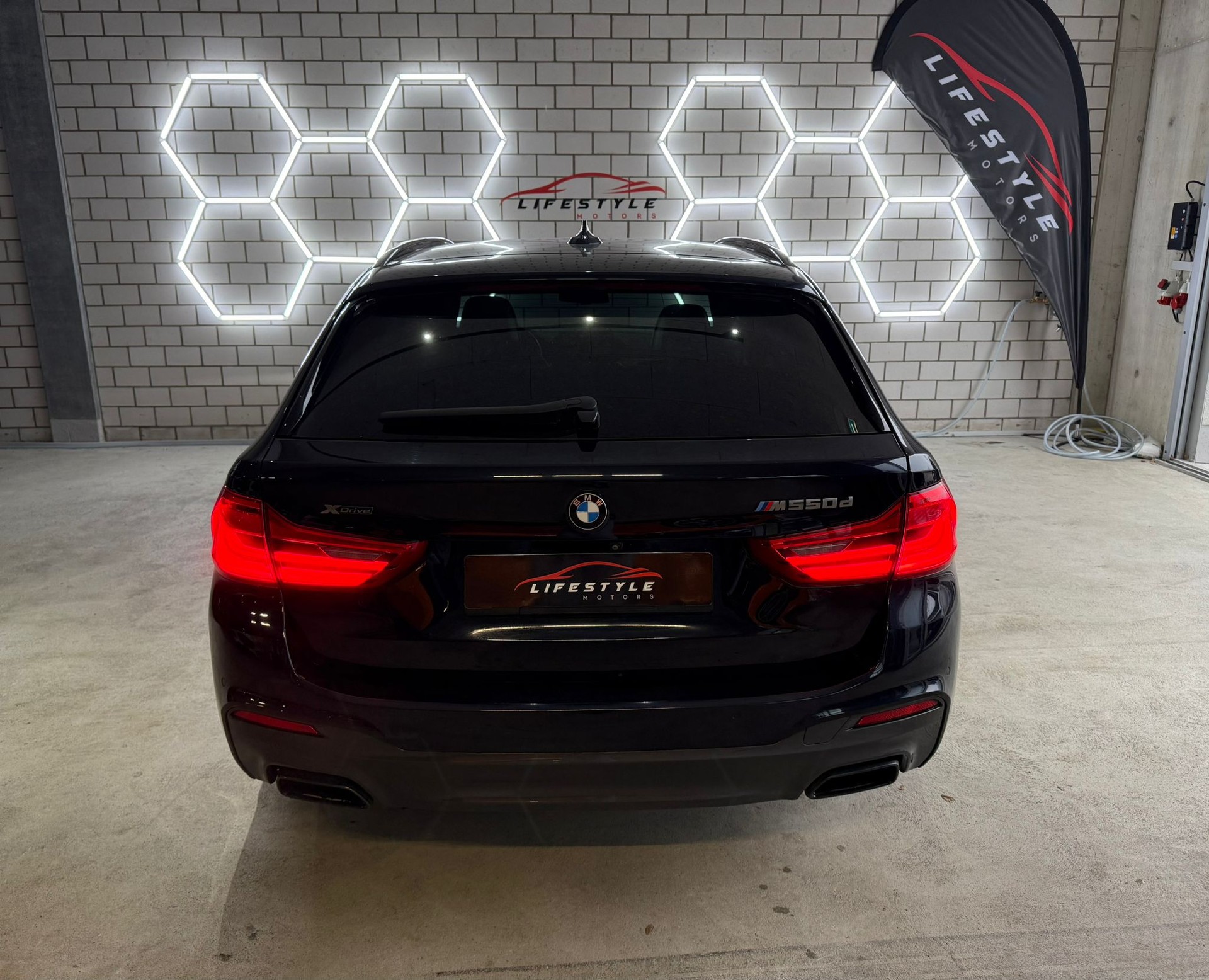 BMW M550d xDrive Touring Steptronic - 4