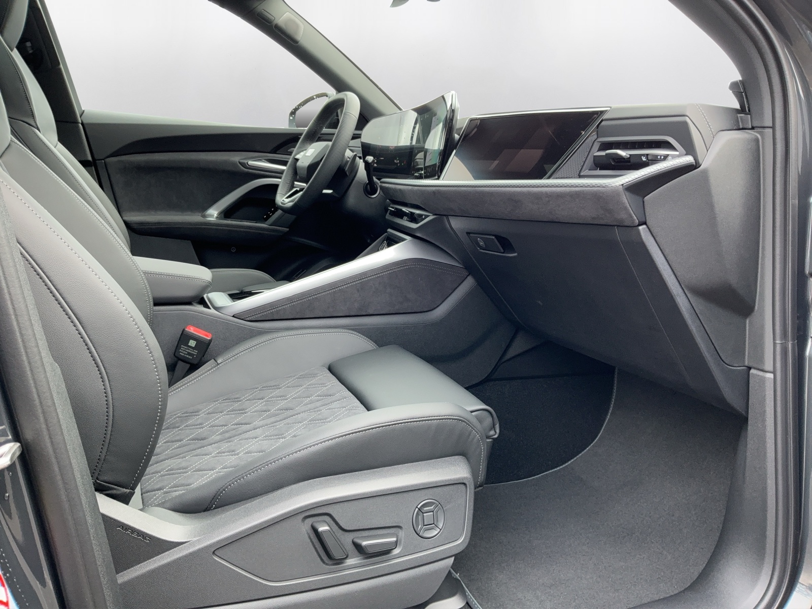 AUDI Q5 TFSI quatto 150 kW S-tronic - 14