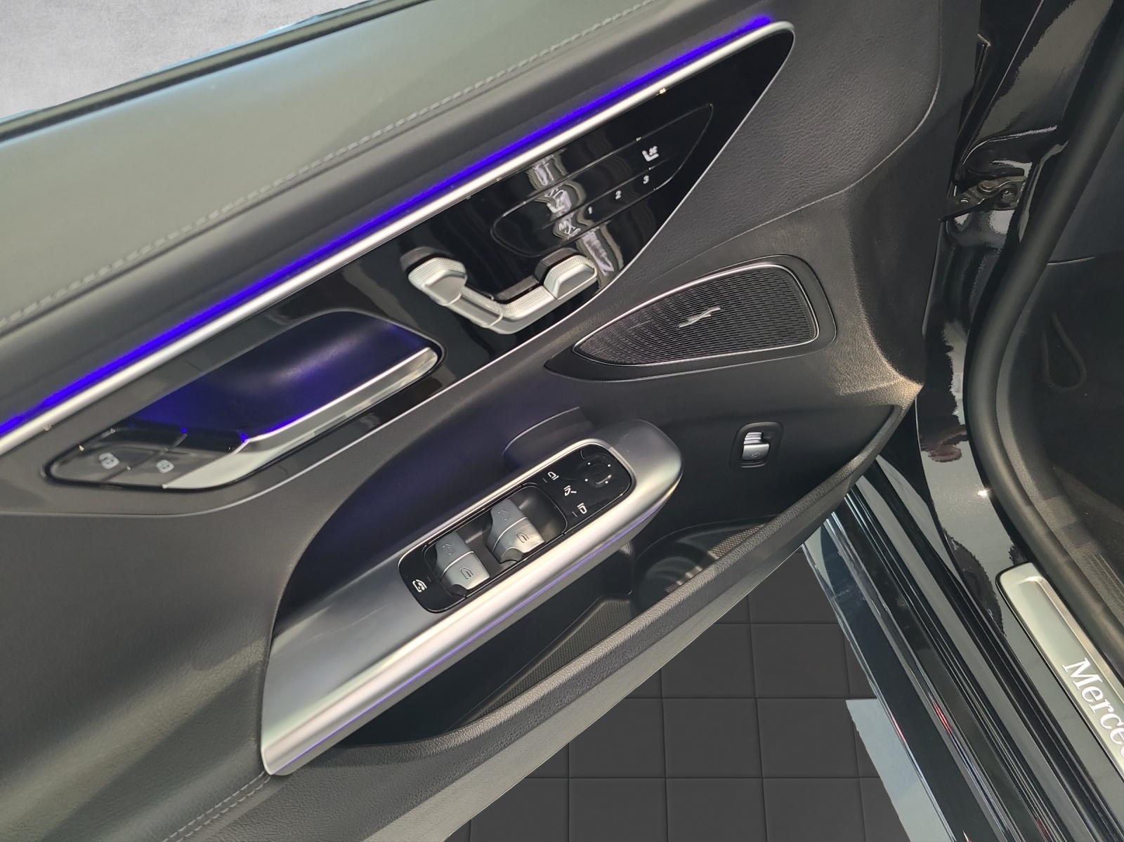 MERCEDES-BENZ C 300 4Matic AMG Line - 9