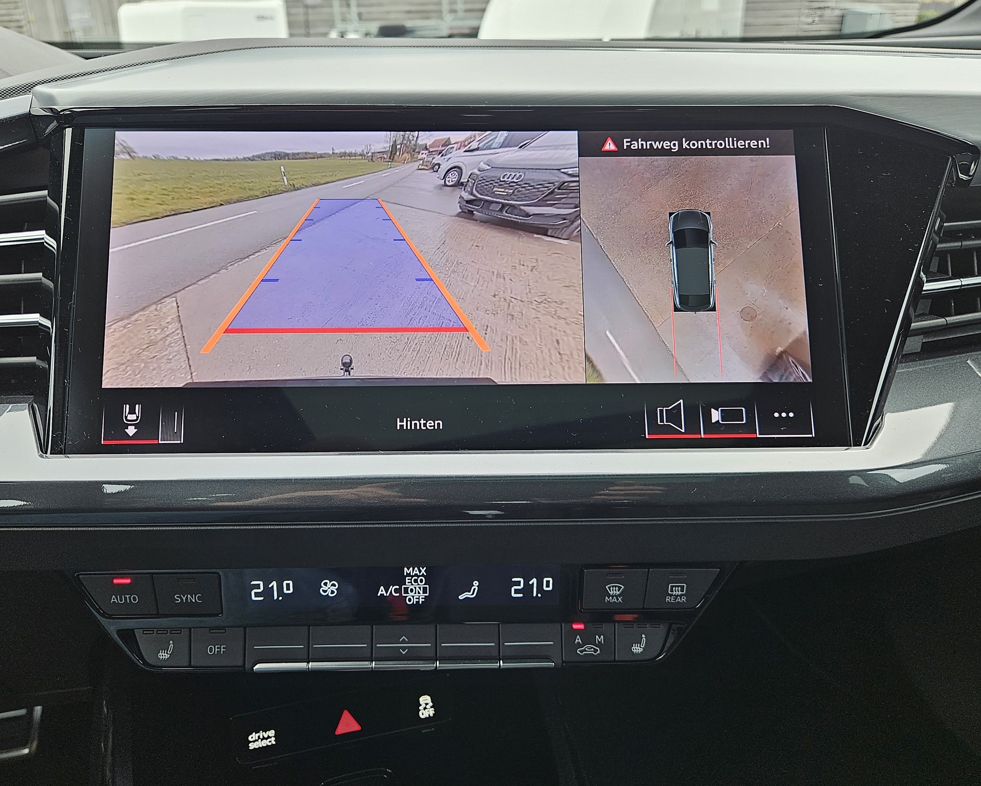 AUDI Q4 Sportback e-tron 45 Attraction quattro S-Line - 21