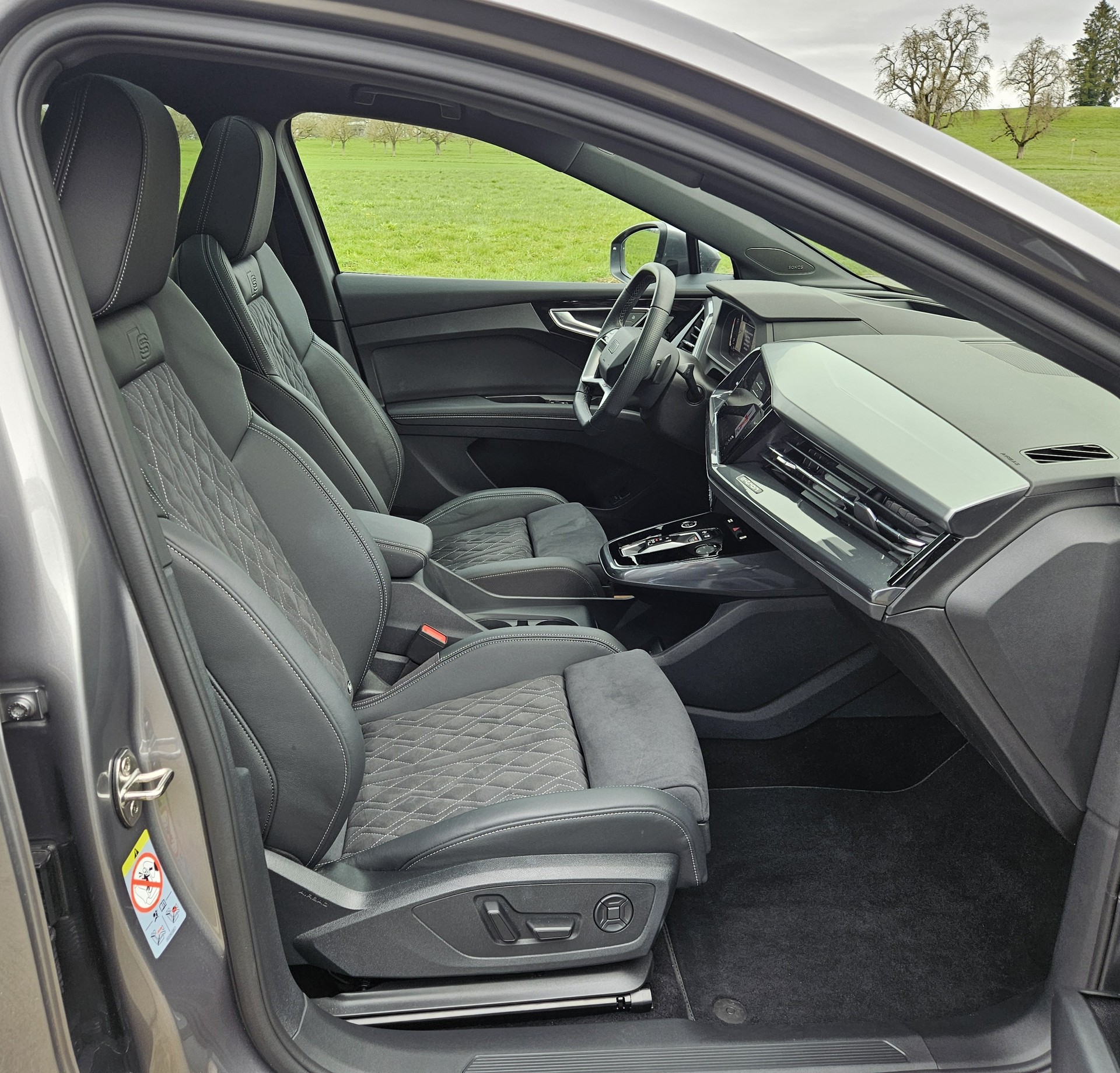 AUDI Q4 Sportback e-tron 45 Attraction quattro S-Line - 15