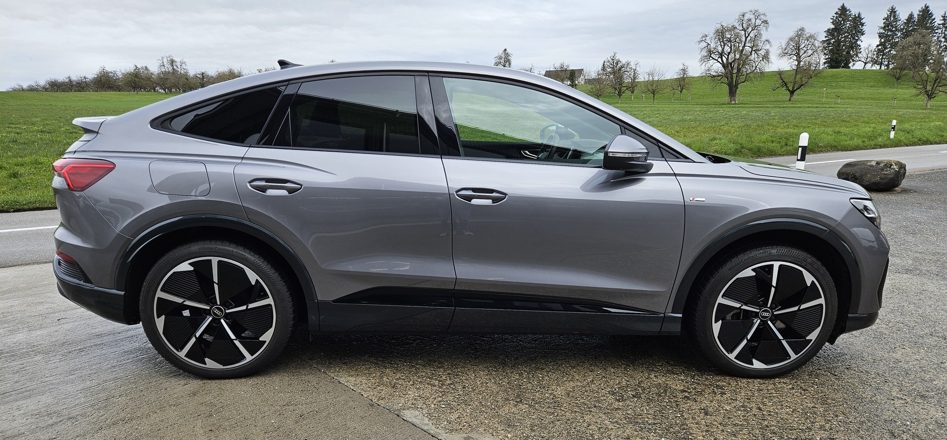 AUDI Q4 Sportback e-tron 45 Attraction quattro S-Line - 11