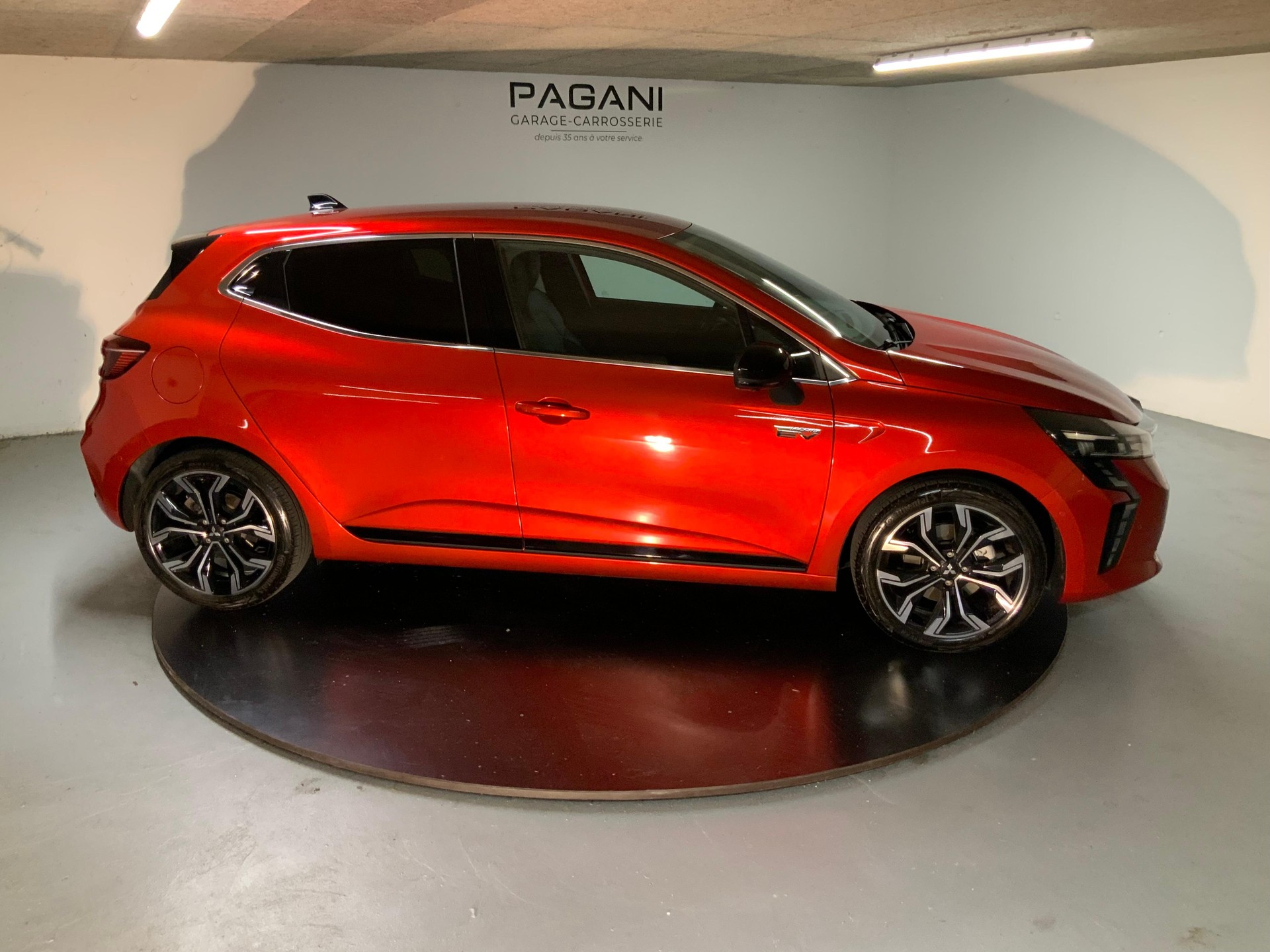 MITSUBISHI Colt 1.6 HEV Instyle - 5