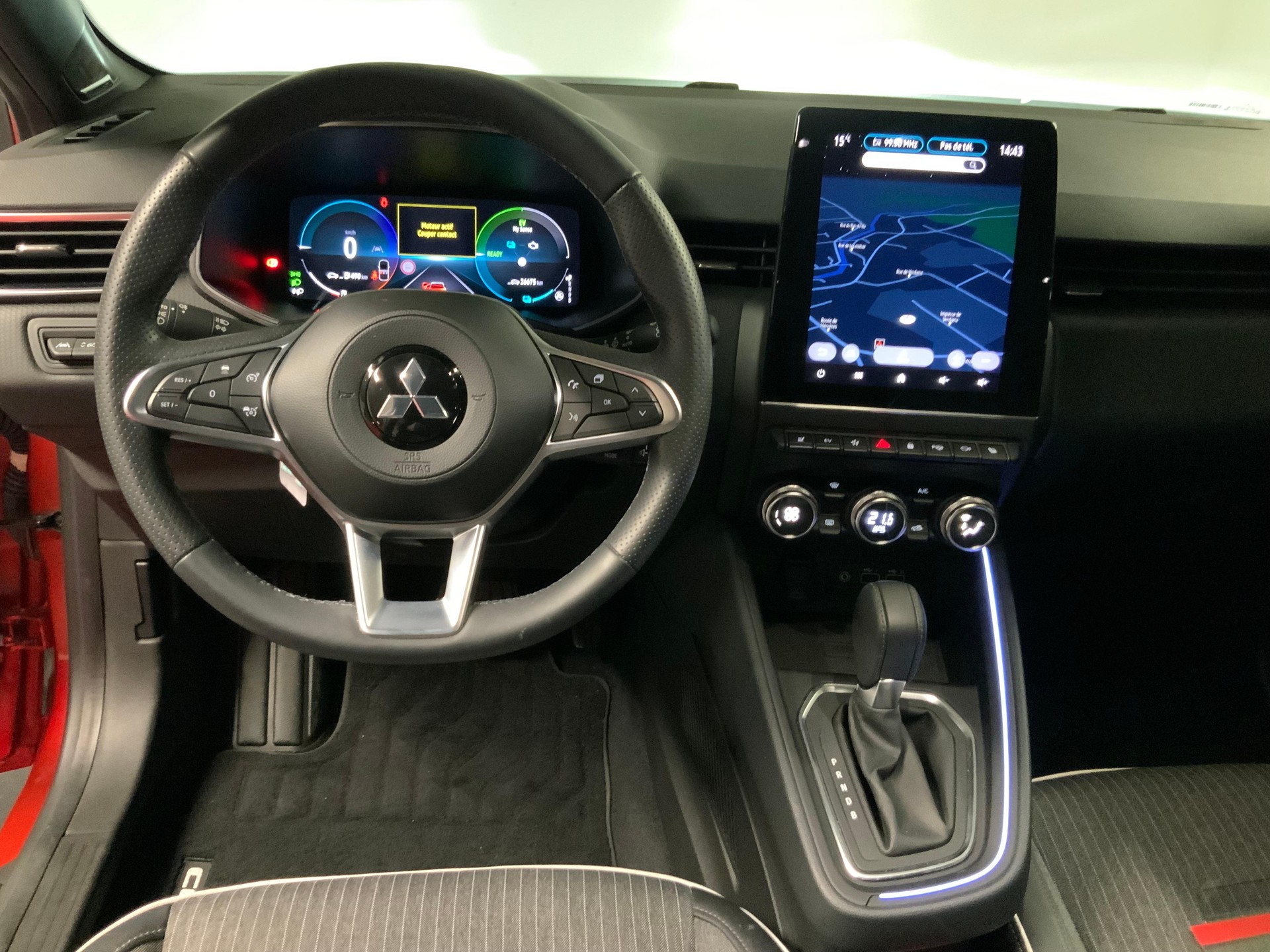 MITSUBISHI Colt 1.6 HEV Instyle - 13