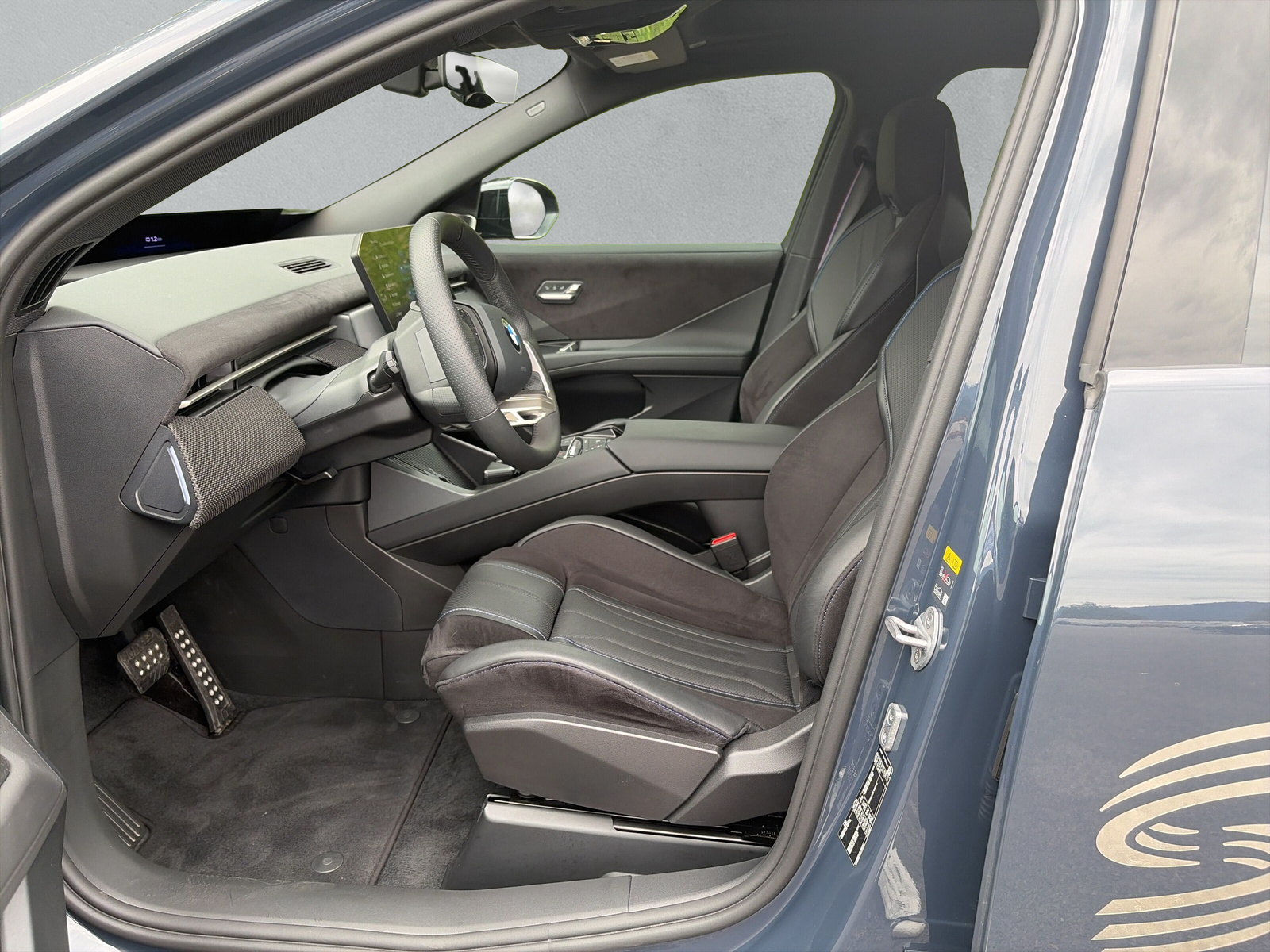 BMW iX3 50 xDrive M Sport Pro - 11