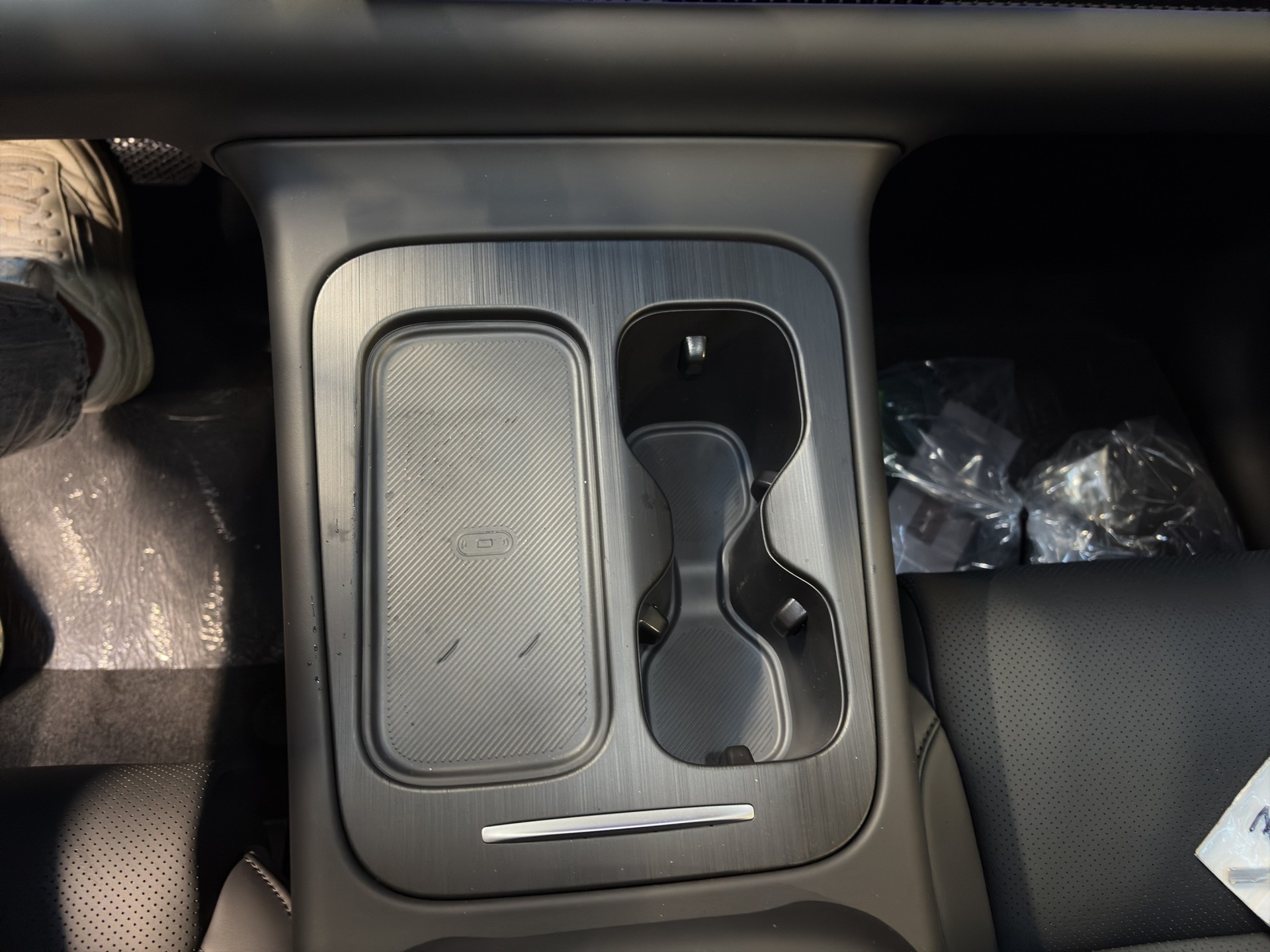 LEAPMOTOR C10 82kWh AWD Design - 10