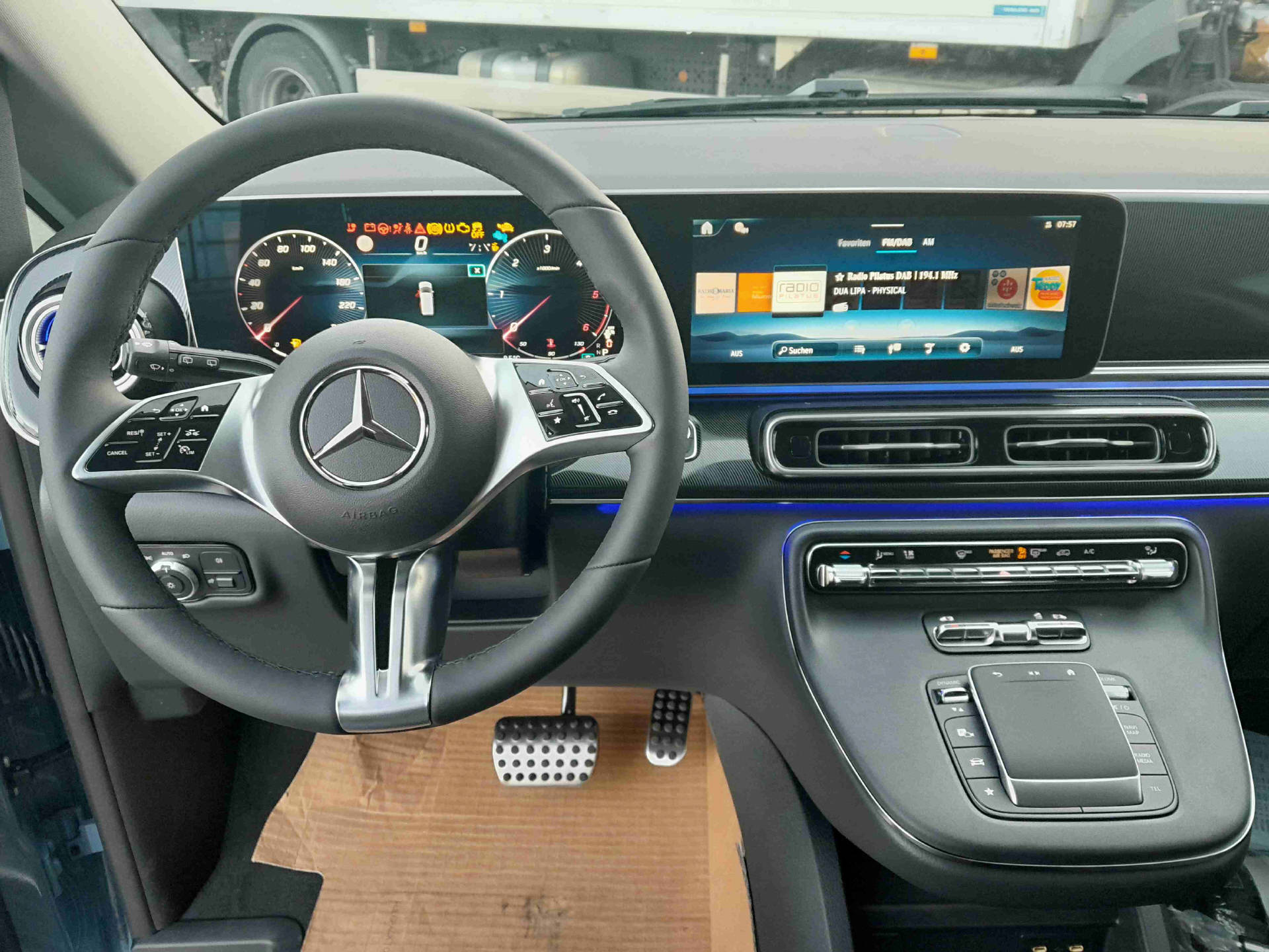 MERCEDES-BENZ V 250 d TREND L 4x4 - 10