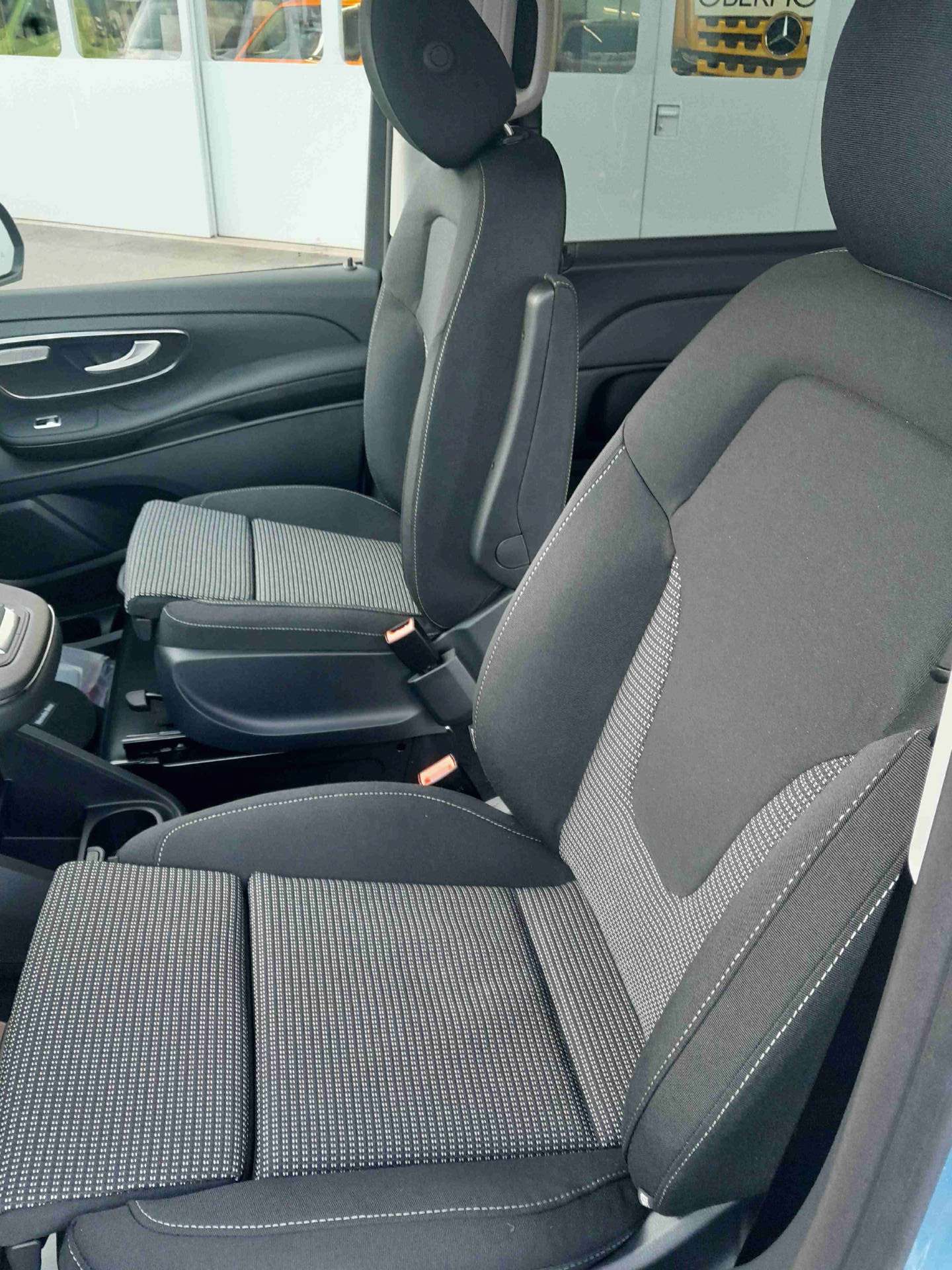 MERCEDES-BENZ V 250 d TREND L 4x4 - 14