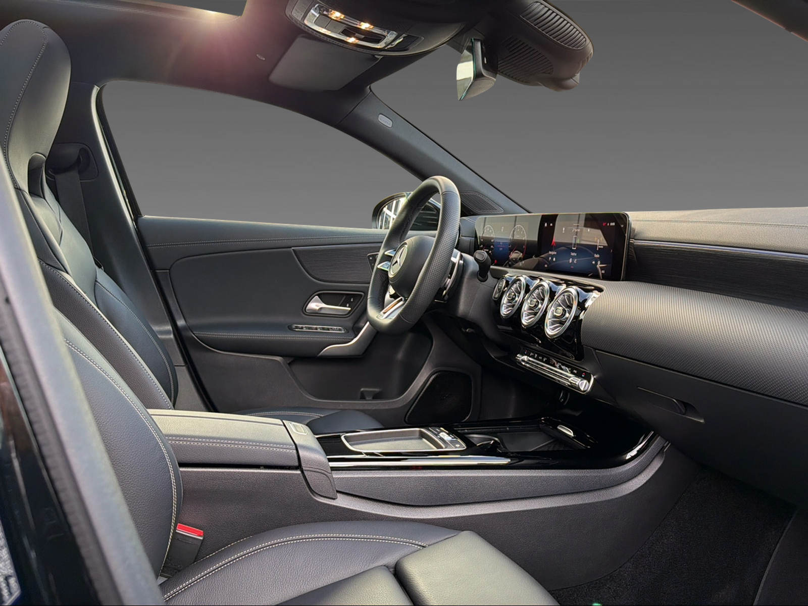 MERCEDES-BENZ A 35 4Matic - 14