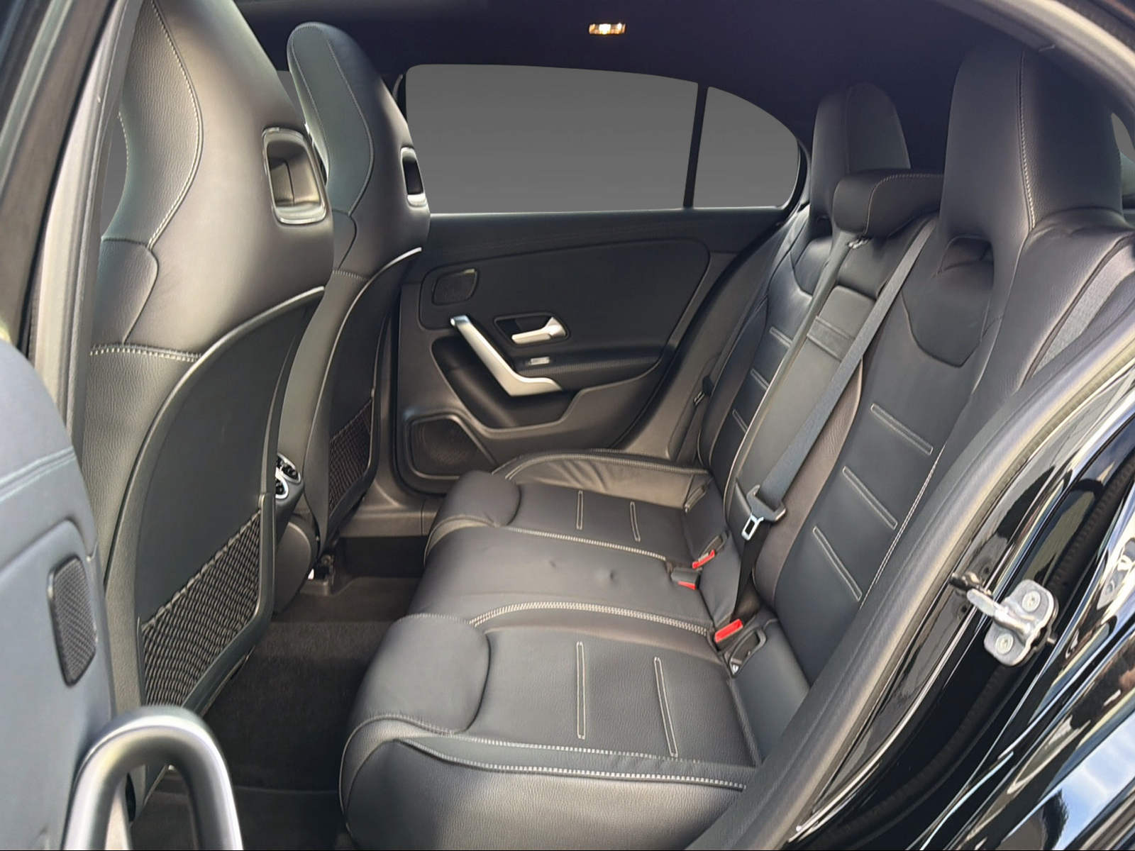 MERCEDES-BENZ A 35 4Matic - 9