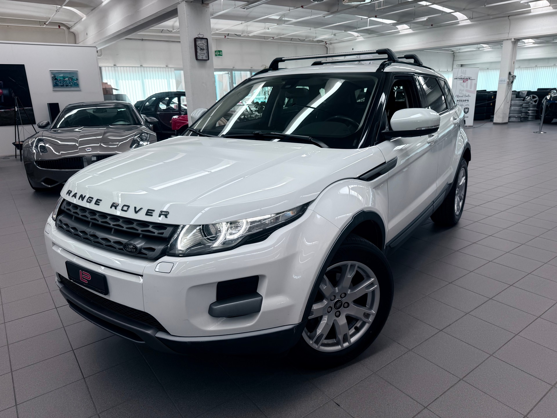 LAND ROVER Range Rover Evoque 2.2 TD4 Pure