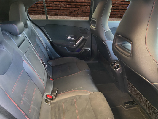 MERCEDES-BENZ A 180 Night Star AMG Line - 13