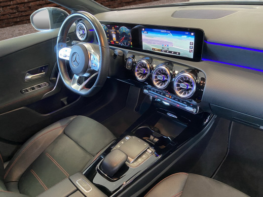 MERCEDES-BENZ A 180 Night Star AMG Line - 15