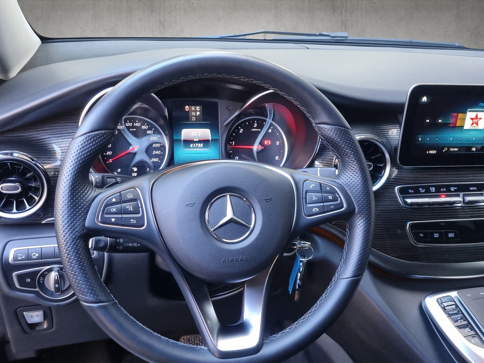 MERCEDES-BENZ V 250 d Avantgarde lang 4matic Van - 10