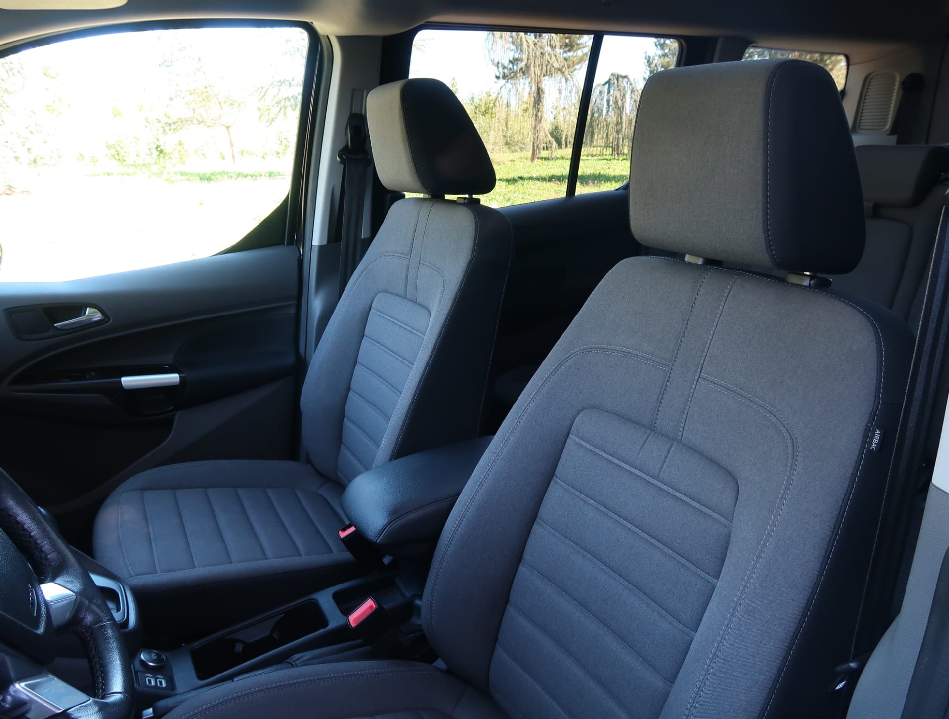 FORD Grand Tourneo Connect 1.5 EcoBlue Titanium Automat - 7 places - 15