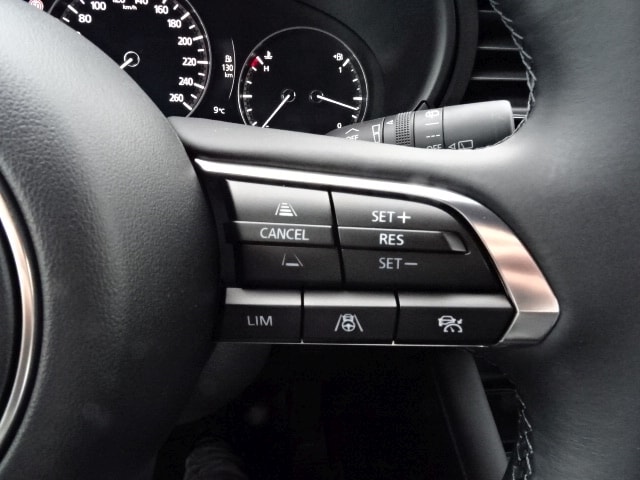 MAZDA 3 Hatchback 2.0 Automat 186 Exclusive-Line - 9