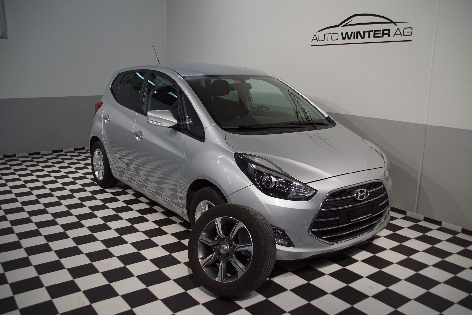 HYUNDAI iX20 1.6 Amplia Automatic