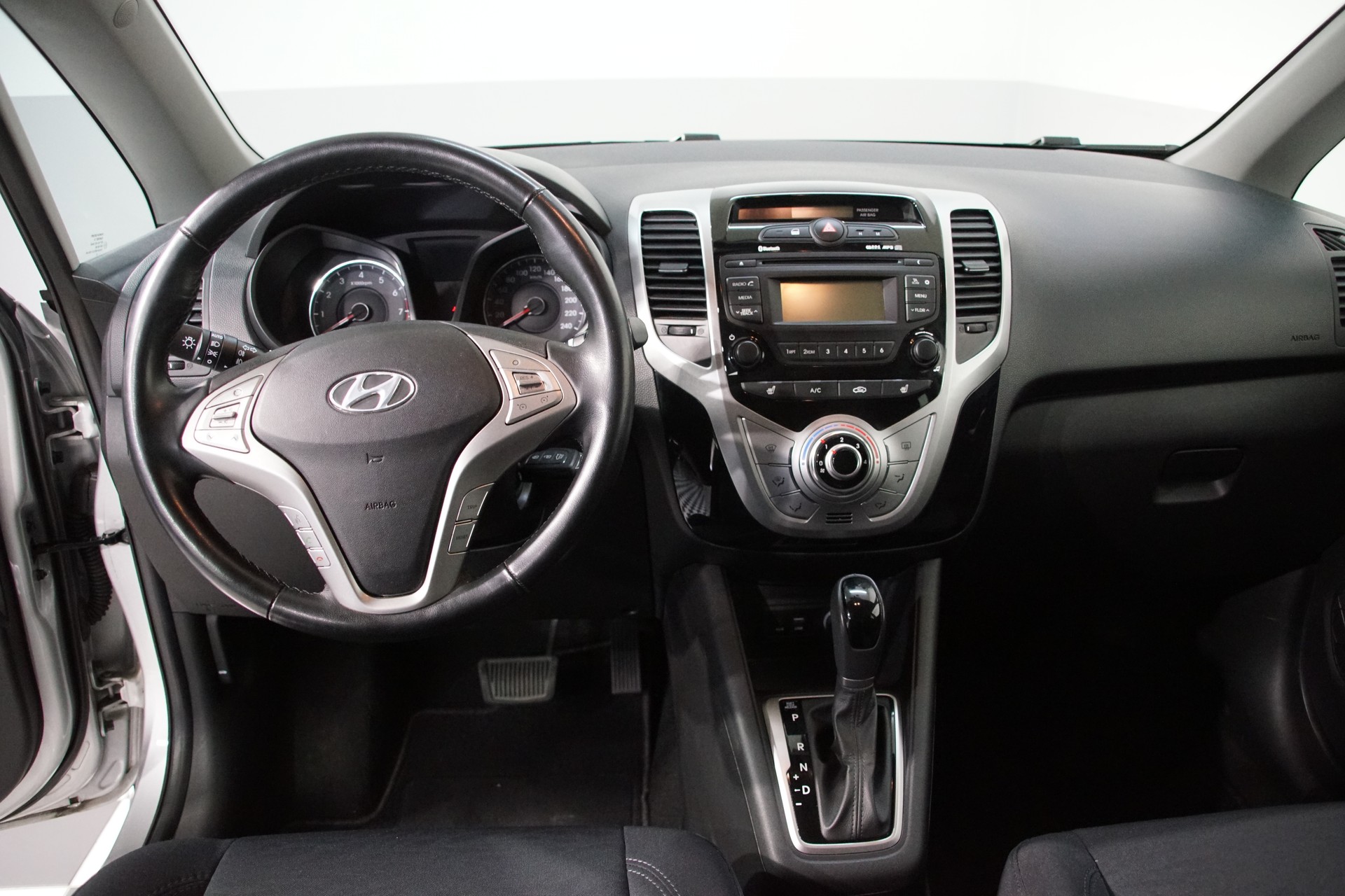 HYUNDAI iX20 1.6 Amplia Automatic - 14