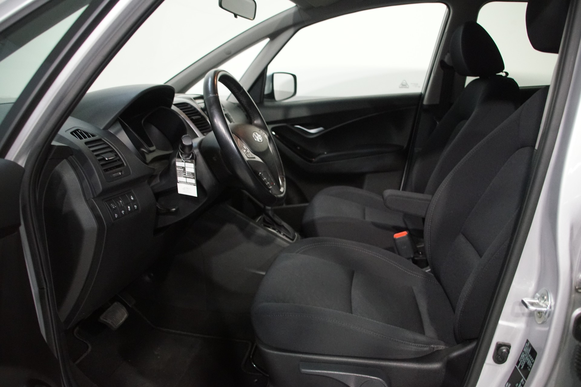 HYUNDAI iX20 1.6 Amplia Automatic - 12