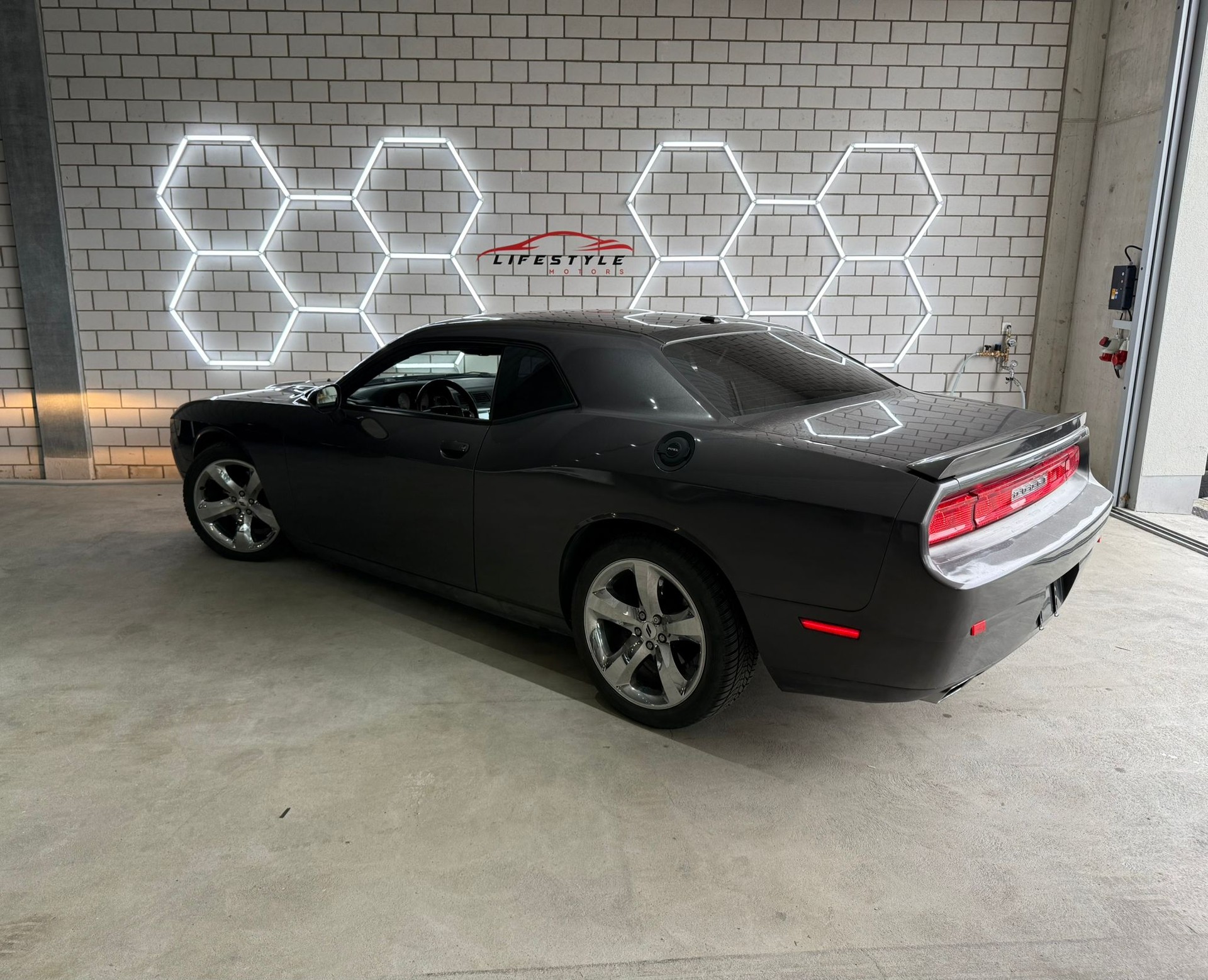 DODGE Challenger R/T - 3