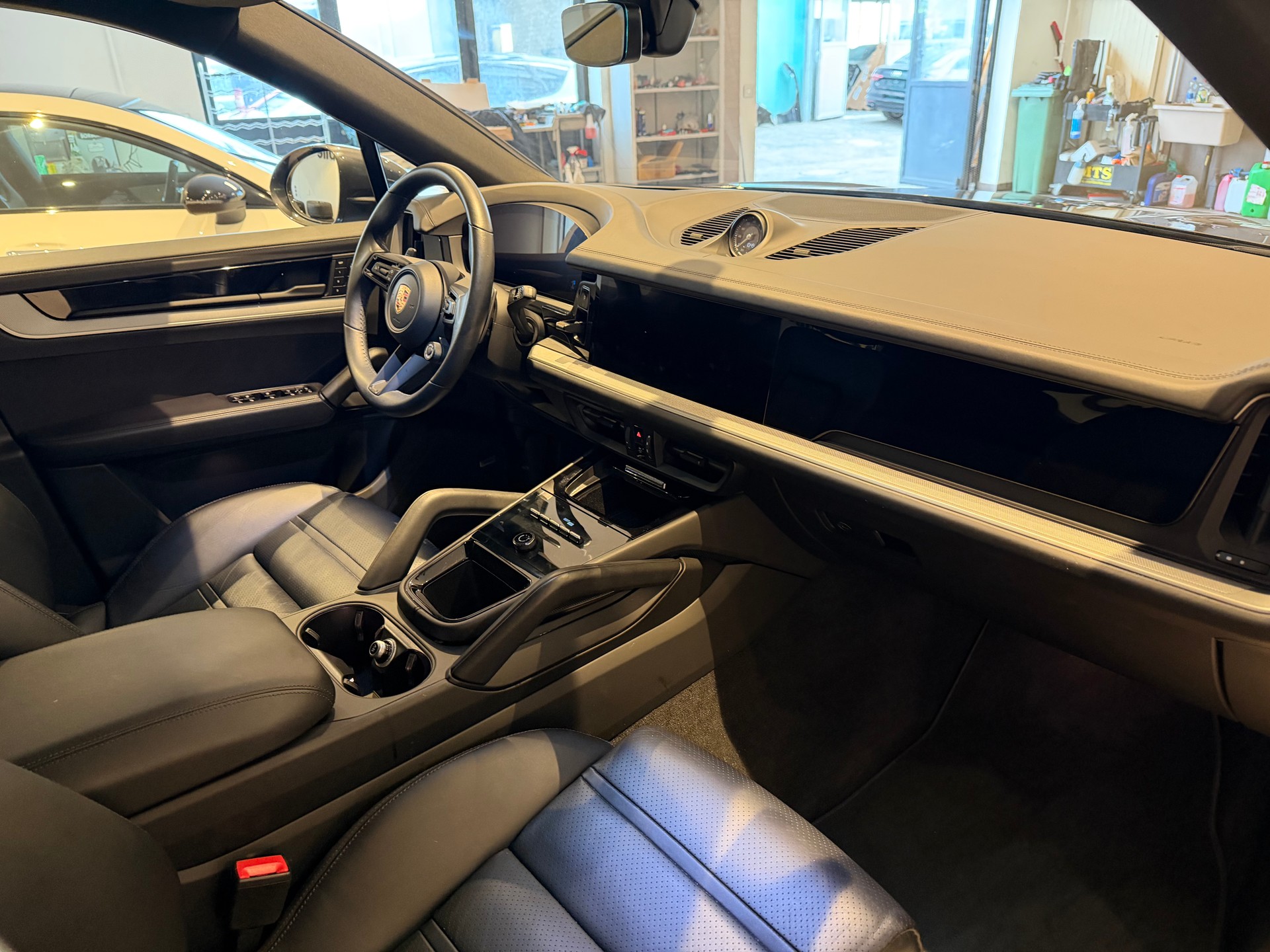 PORSCHE Cayenne Coupé 3.0 V6 - 8