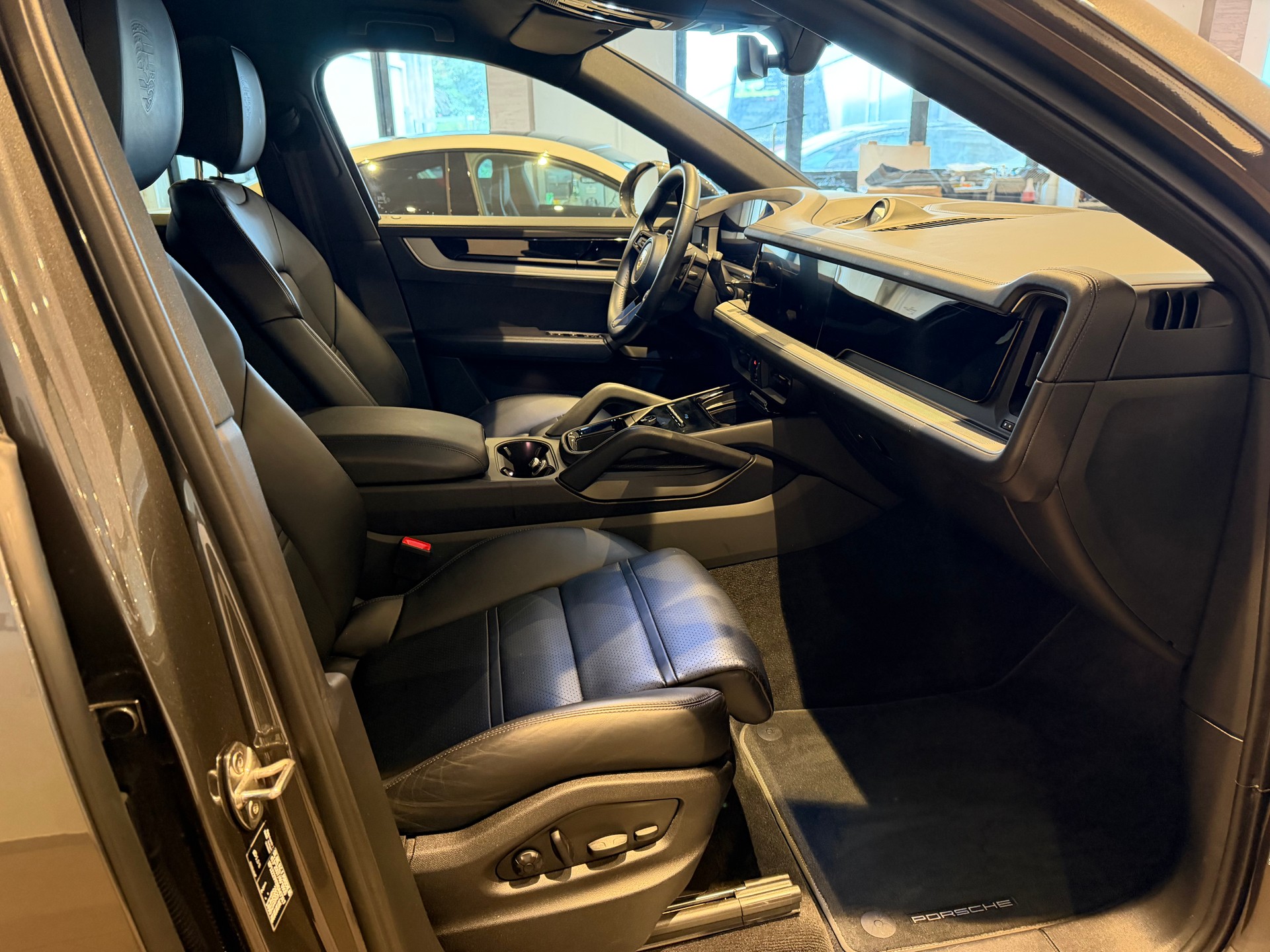 PORSCHE Cayenne Coupé 3.0 V6 - 7
